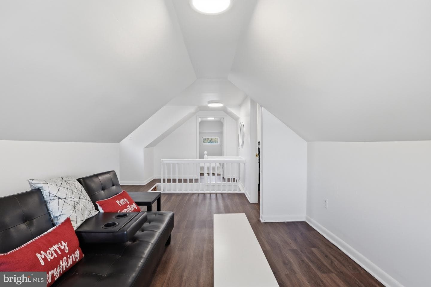 2304 Poplar photo 40