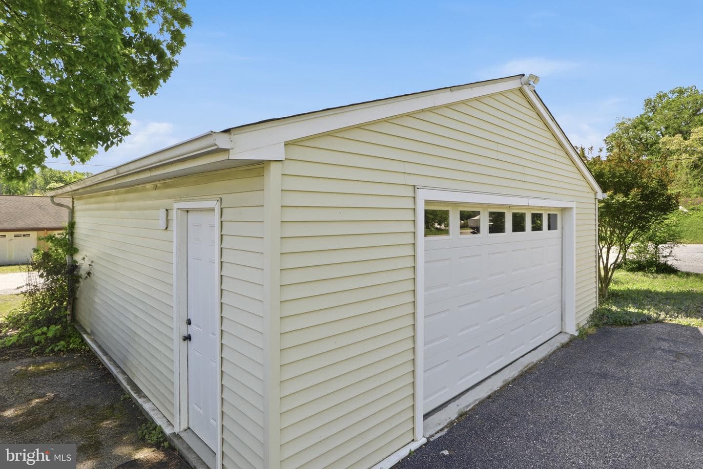 2304 Poplar photo 55