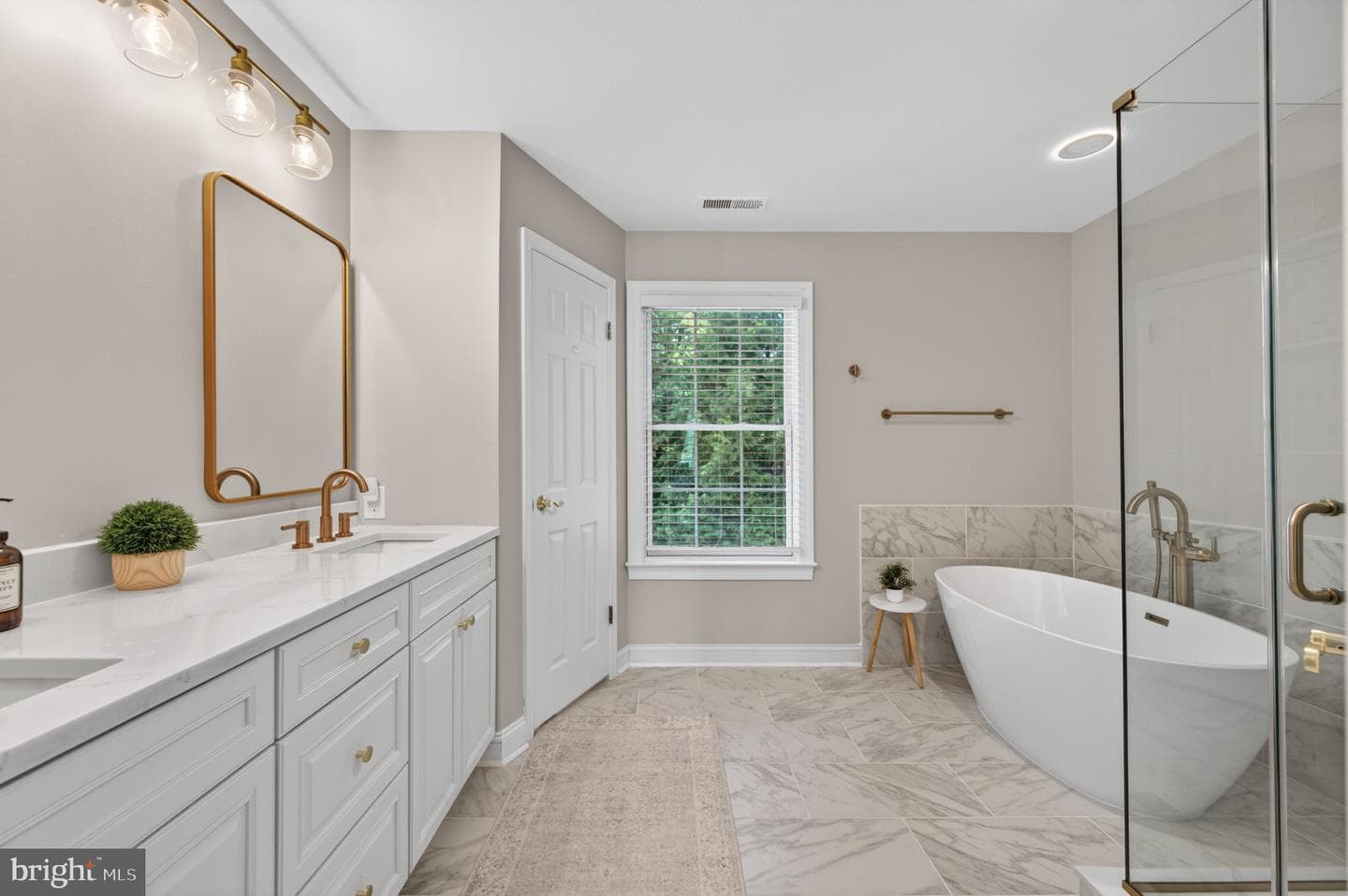 6 Seaberry Court photo 43