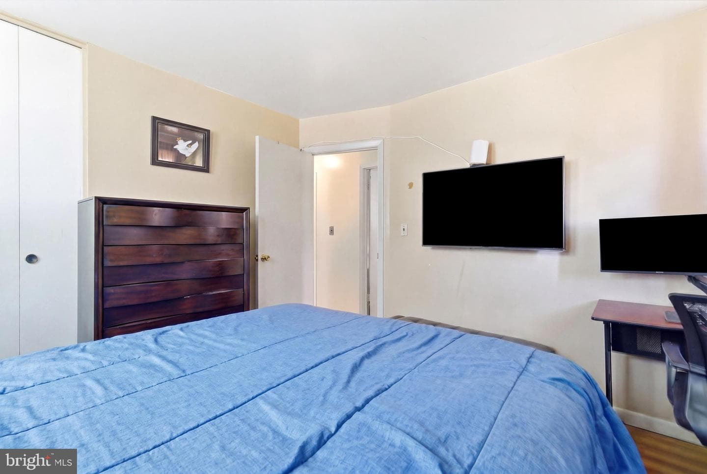 9207 Allenswood Road photo 17