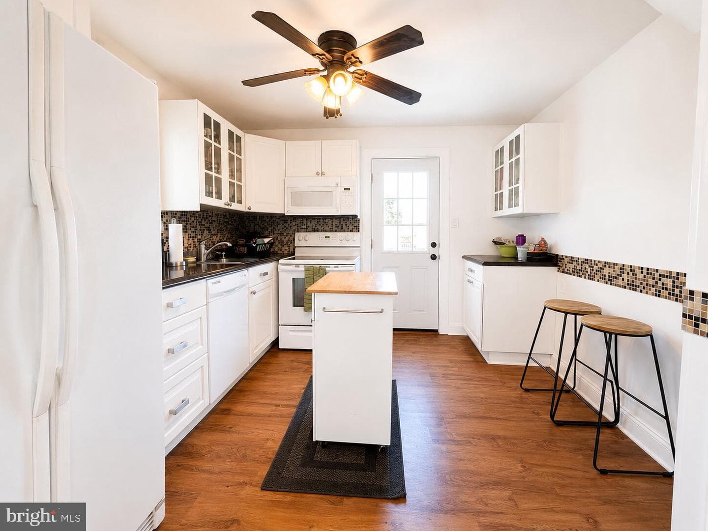 7901 Rolling View Avenue #a photo 6