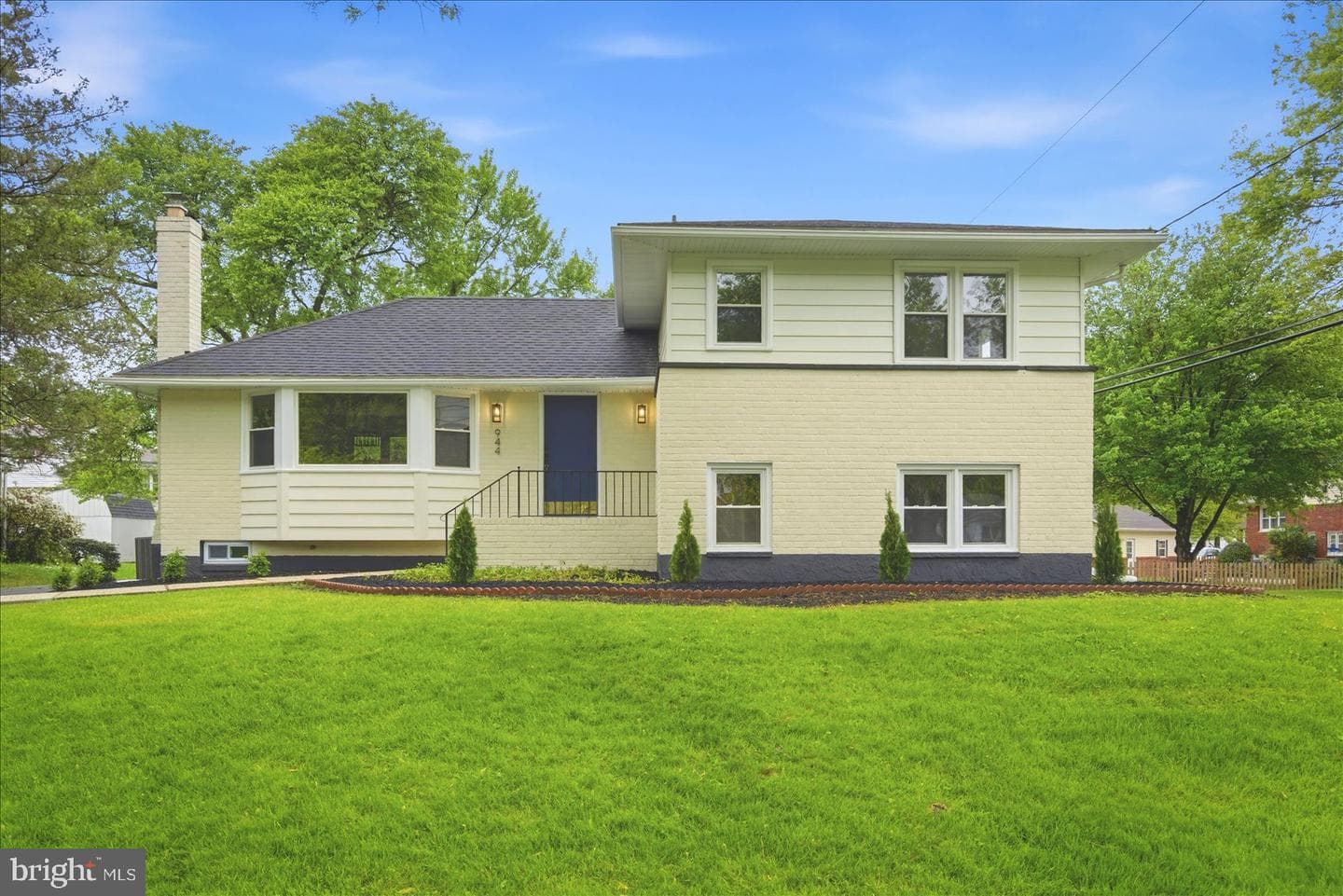 944 Starbit Road