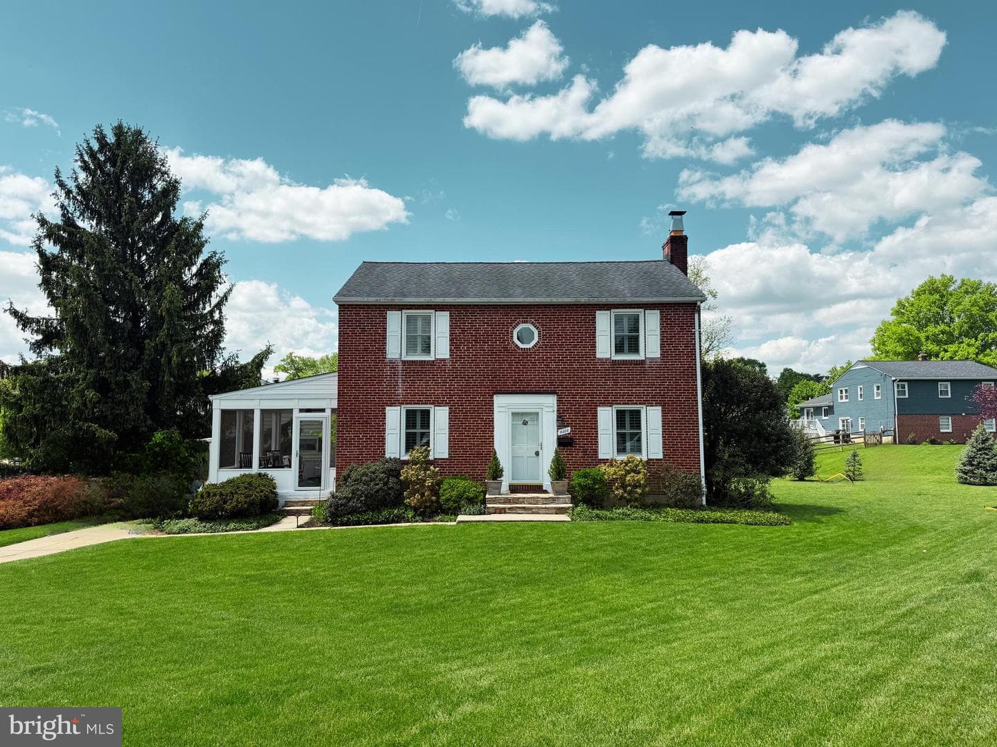 8414 Saunders Road