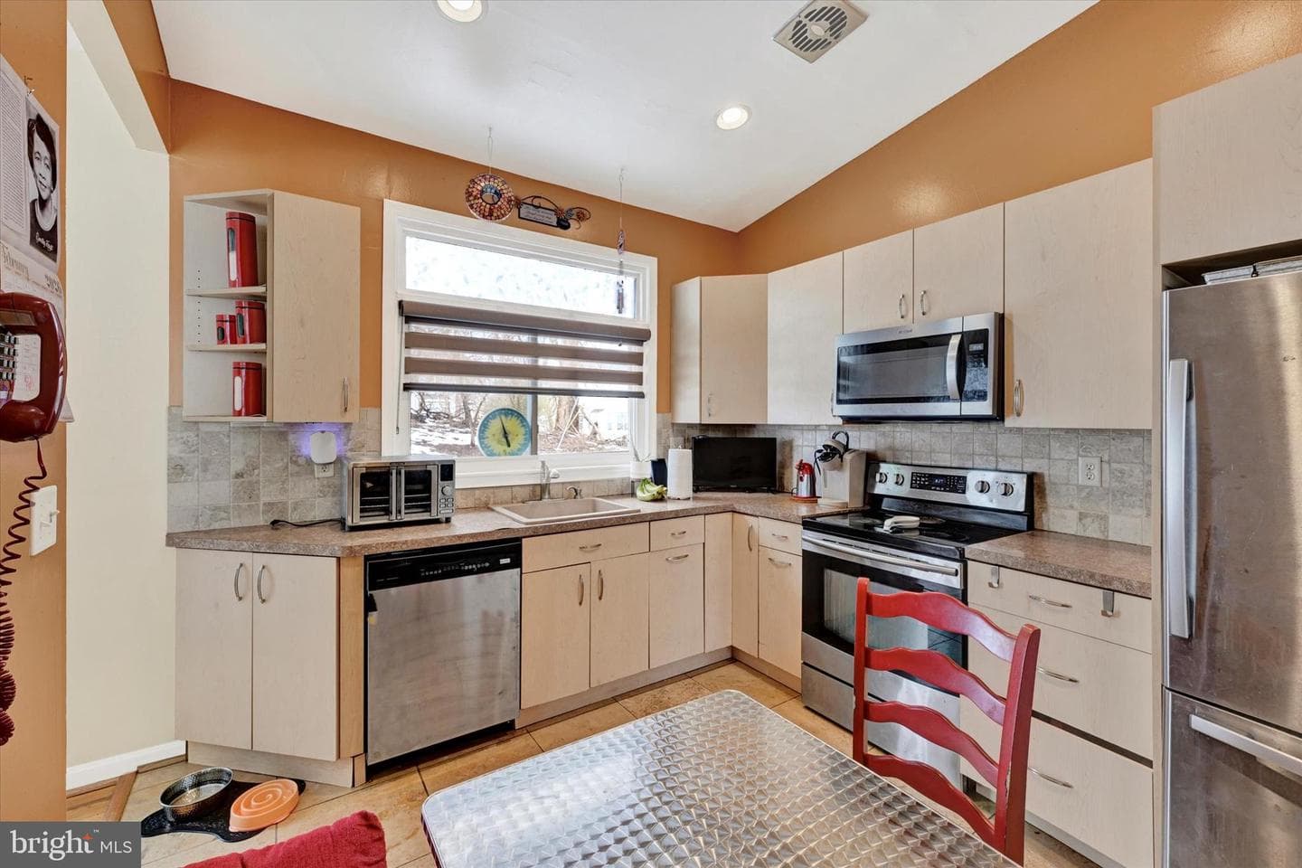 6816 Timberlane Road photo 9