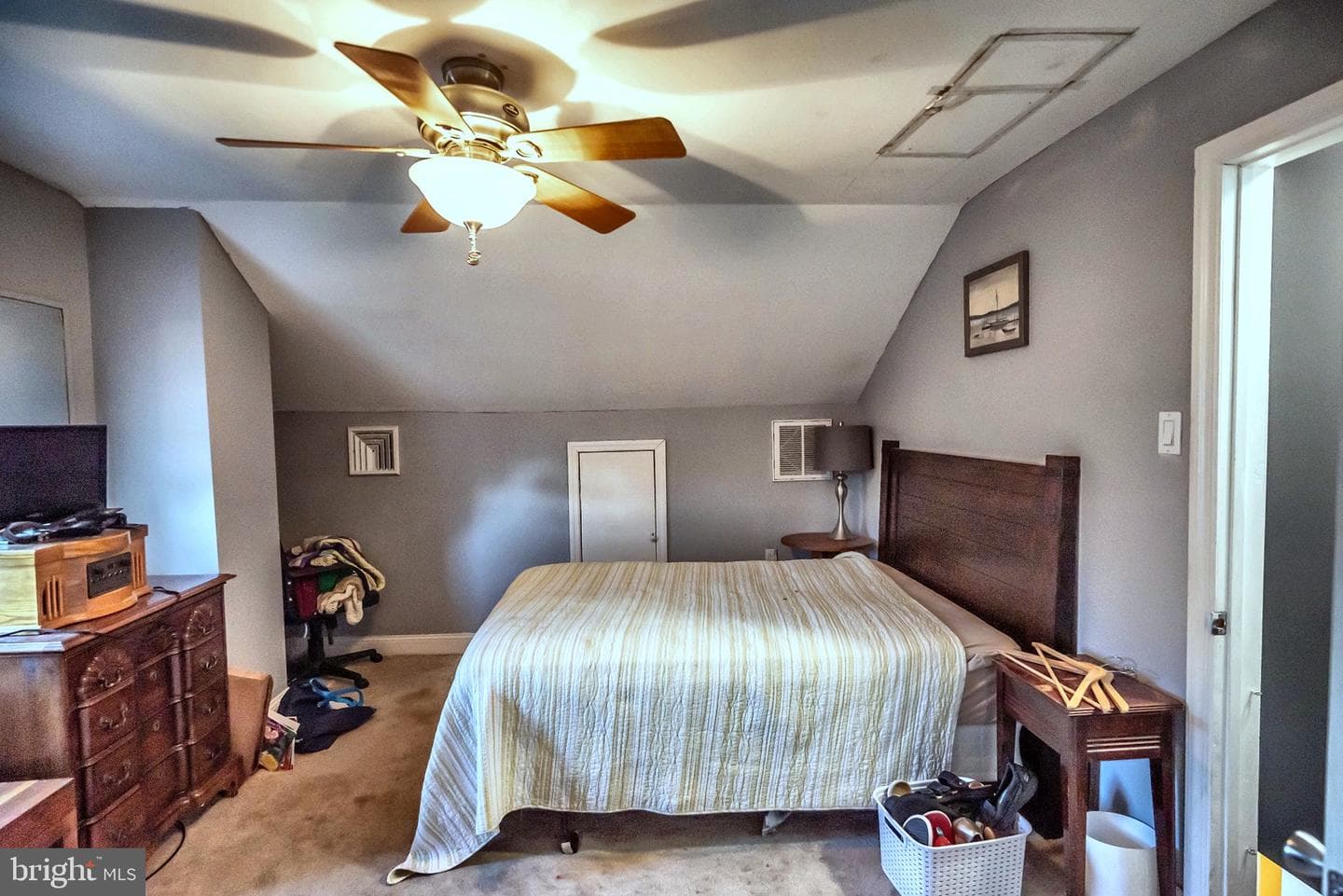 119 Leslie Avenue photo 14