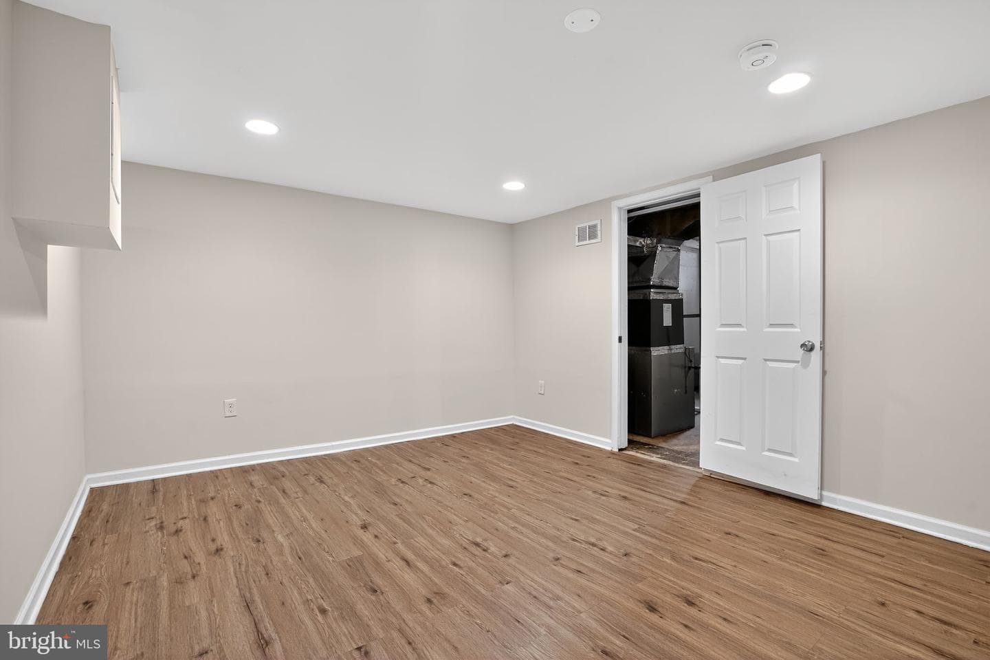 1864 Yakona Road photo 22