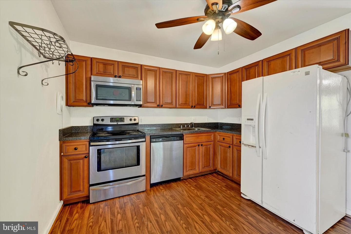 206 Melvin Avenue photo 10