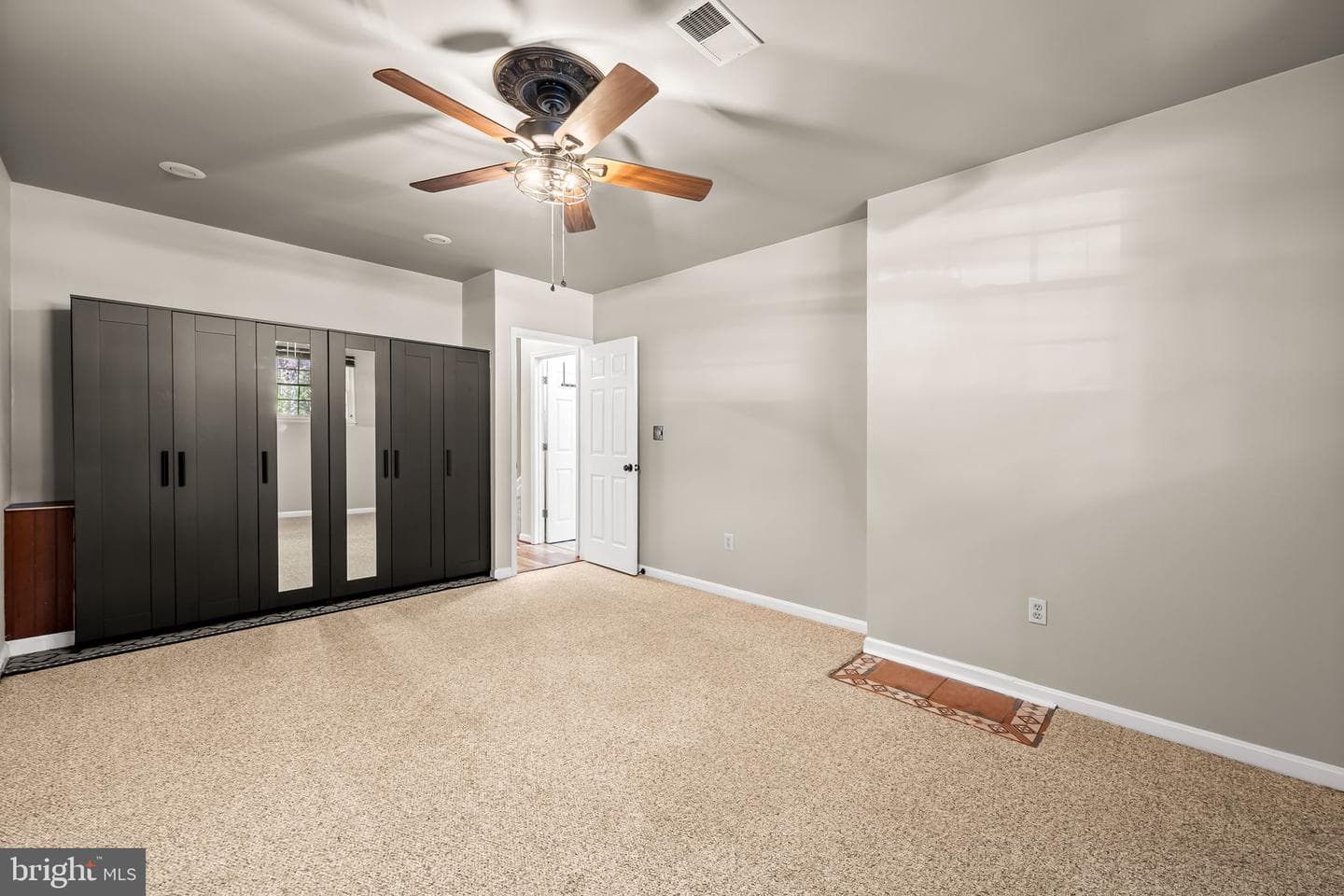 940 Hidden Moss Dr photo 23