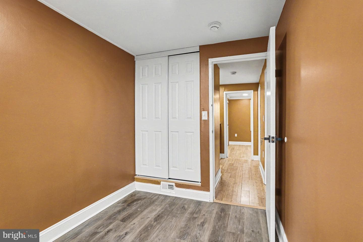 7945 Eastdale Road photo 18