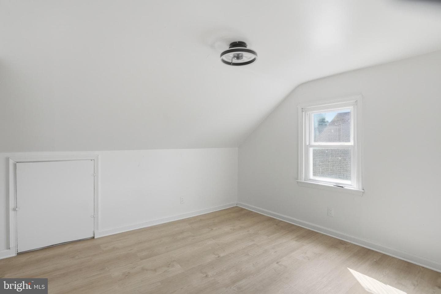 4222 Thorncliff Road photo 33