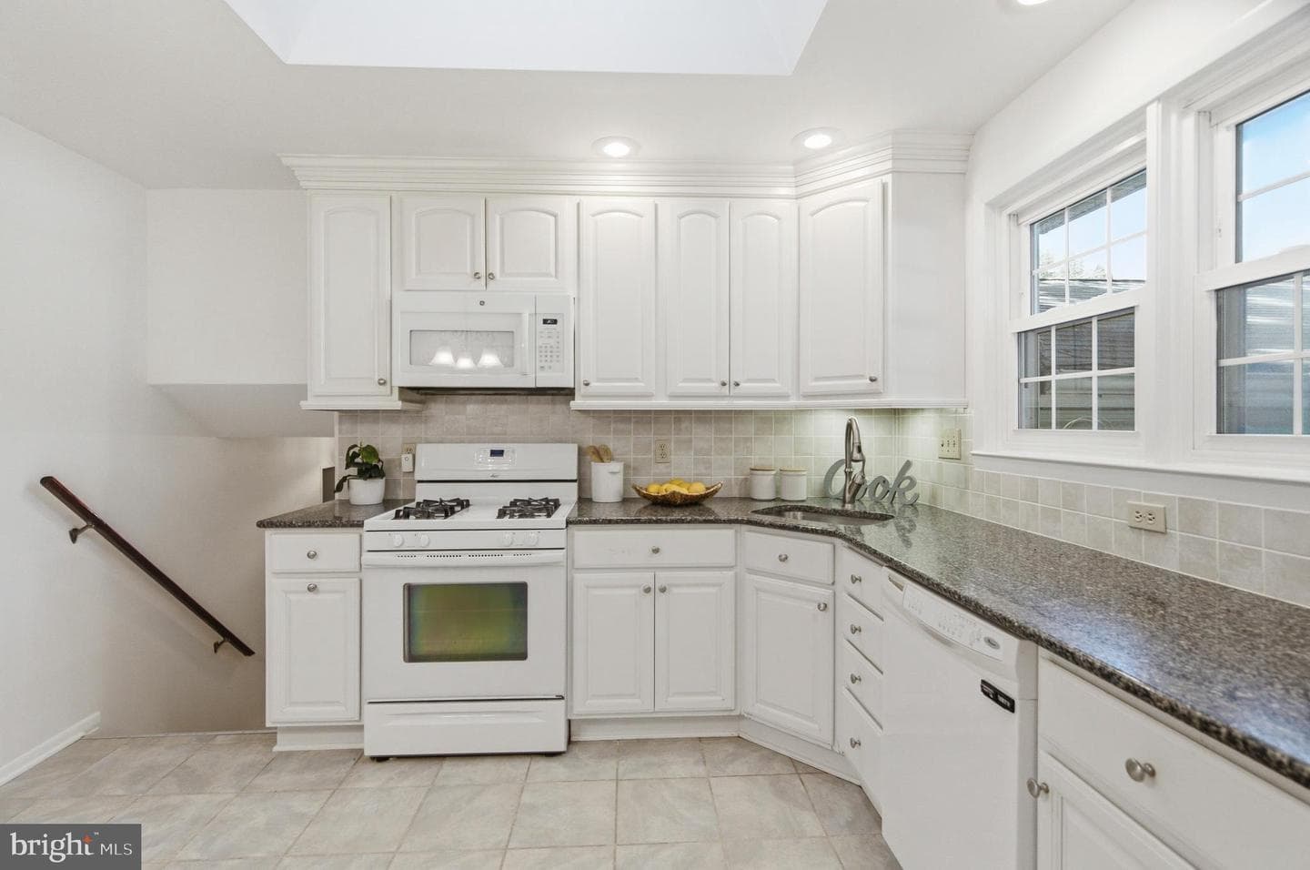 220 Solway Road photo 9