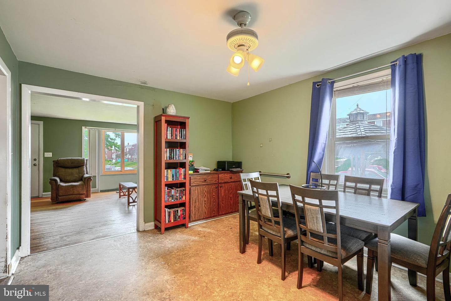 1842 Dunmere Road photo 12