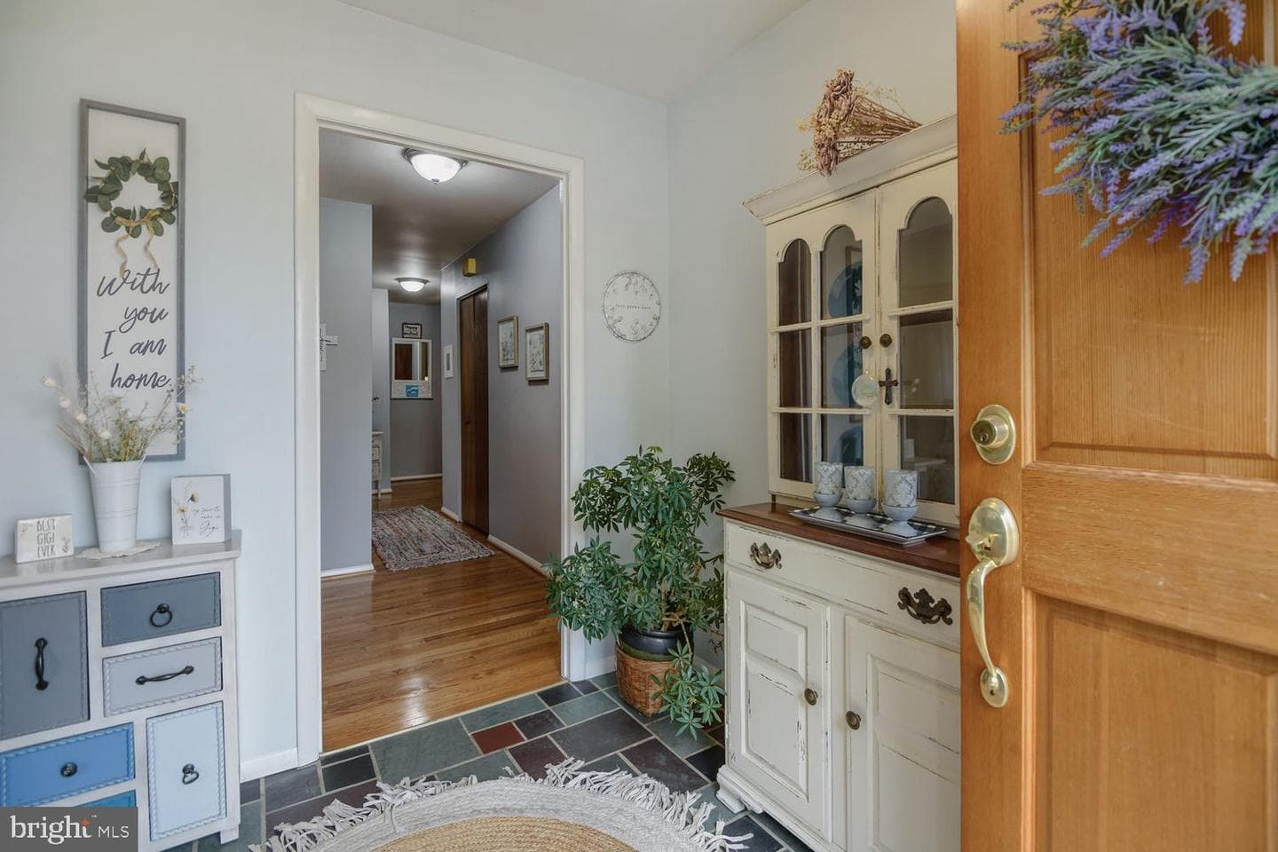 11 Lake Forest Court photo 3