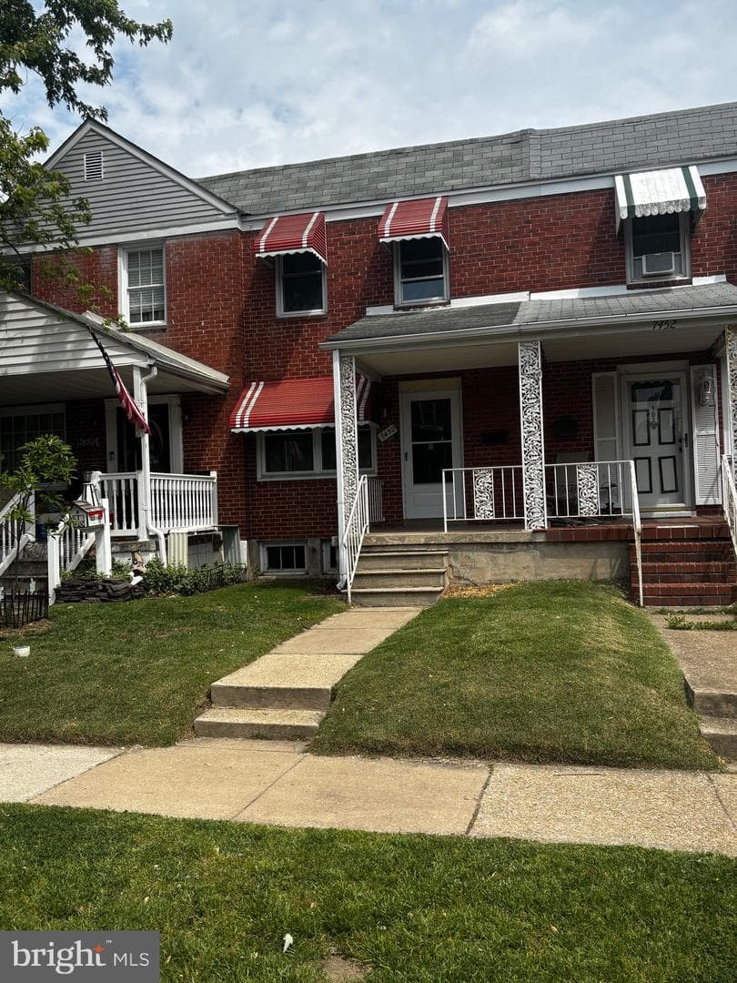 7450 Manchester Road photo 2