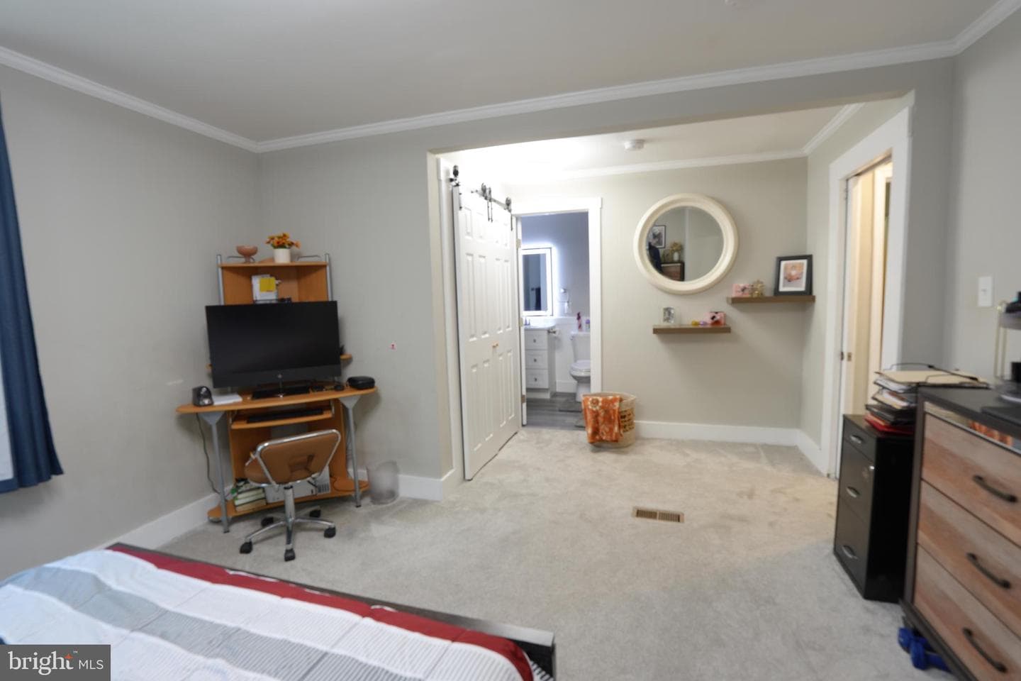 6205 Marglenn Avenue photo 12