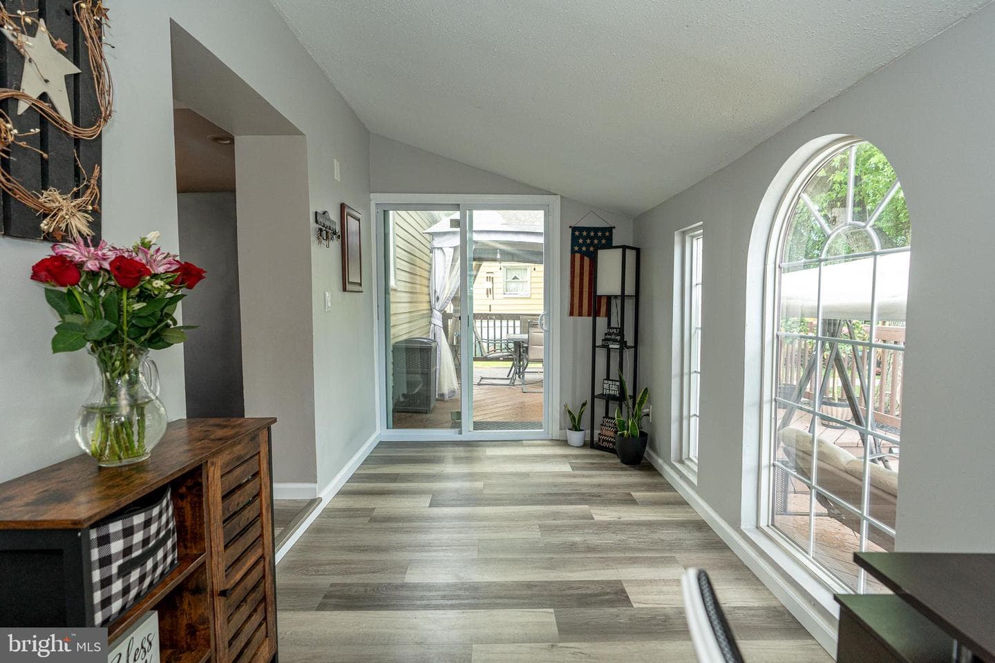 220 Pinewood Road photo 10