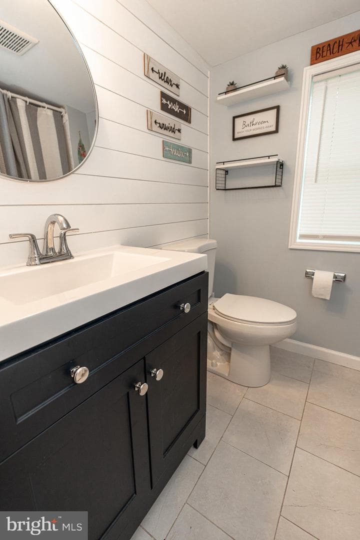 220 Pinewood Road photo 23