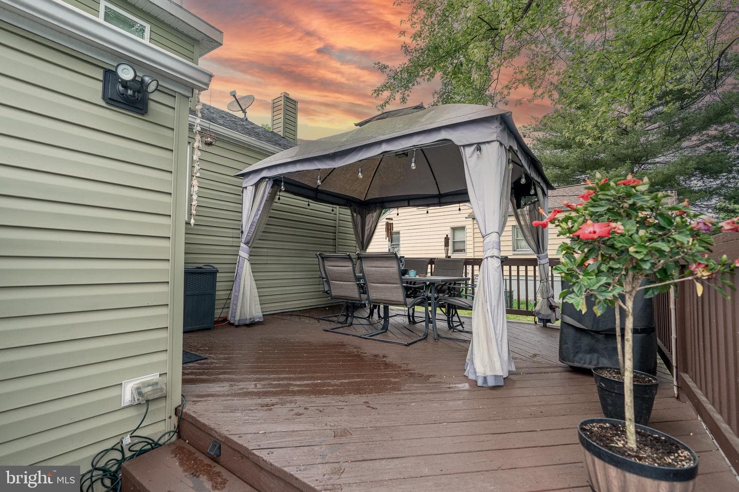 220 Pinewood Road photo 28
