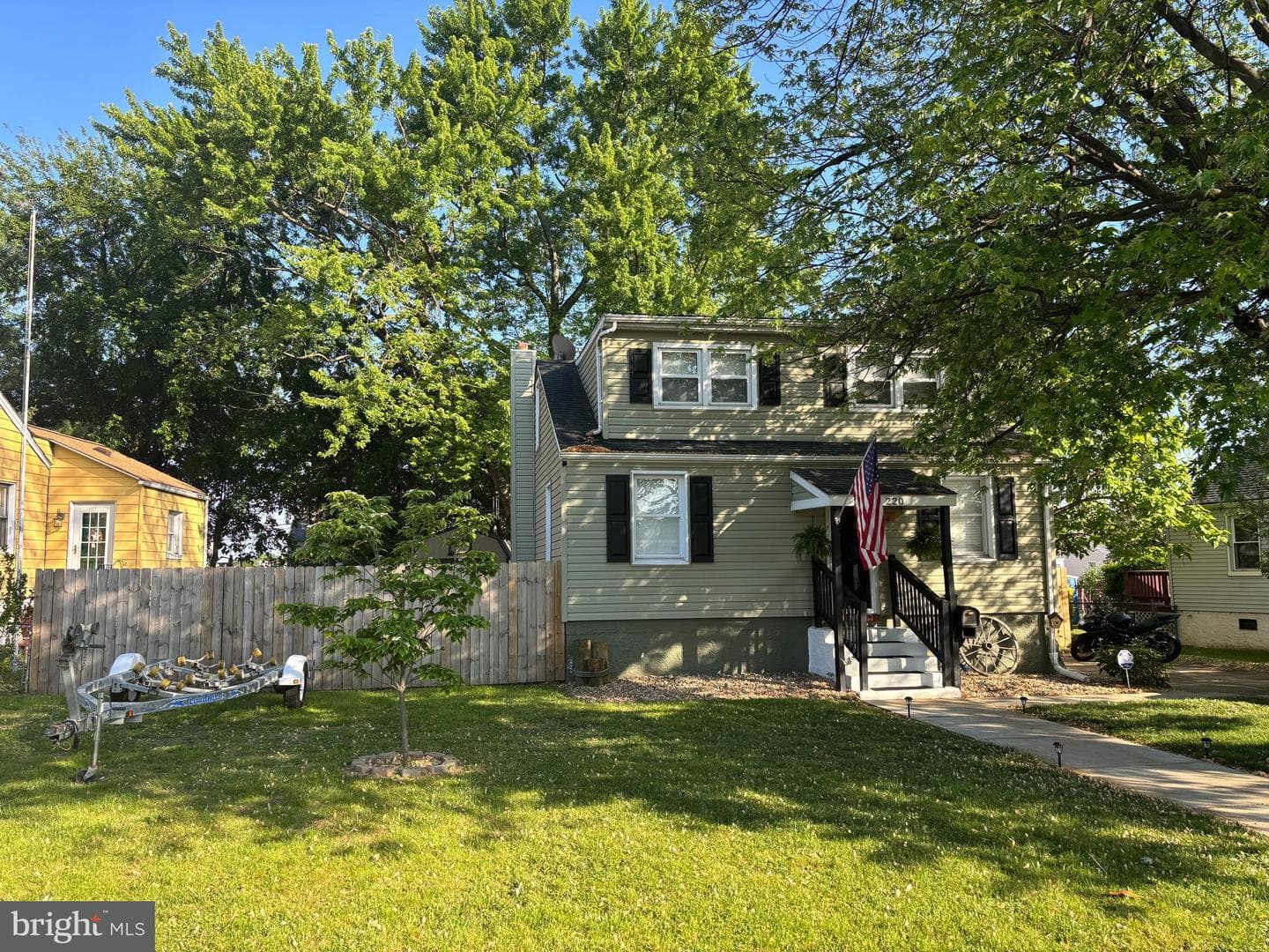 220 Pinewood Road photo 41