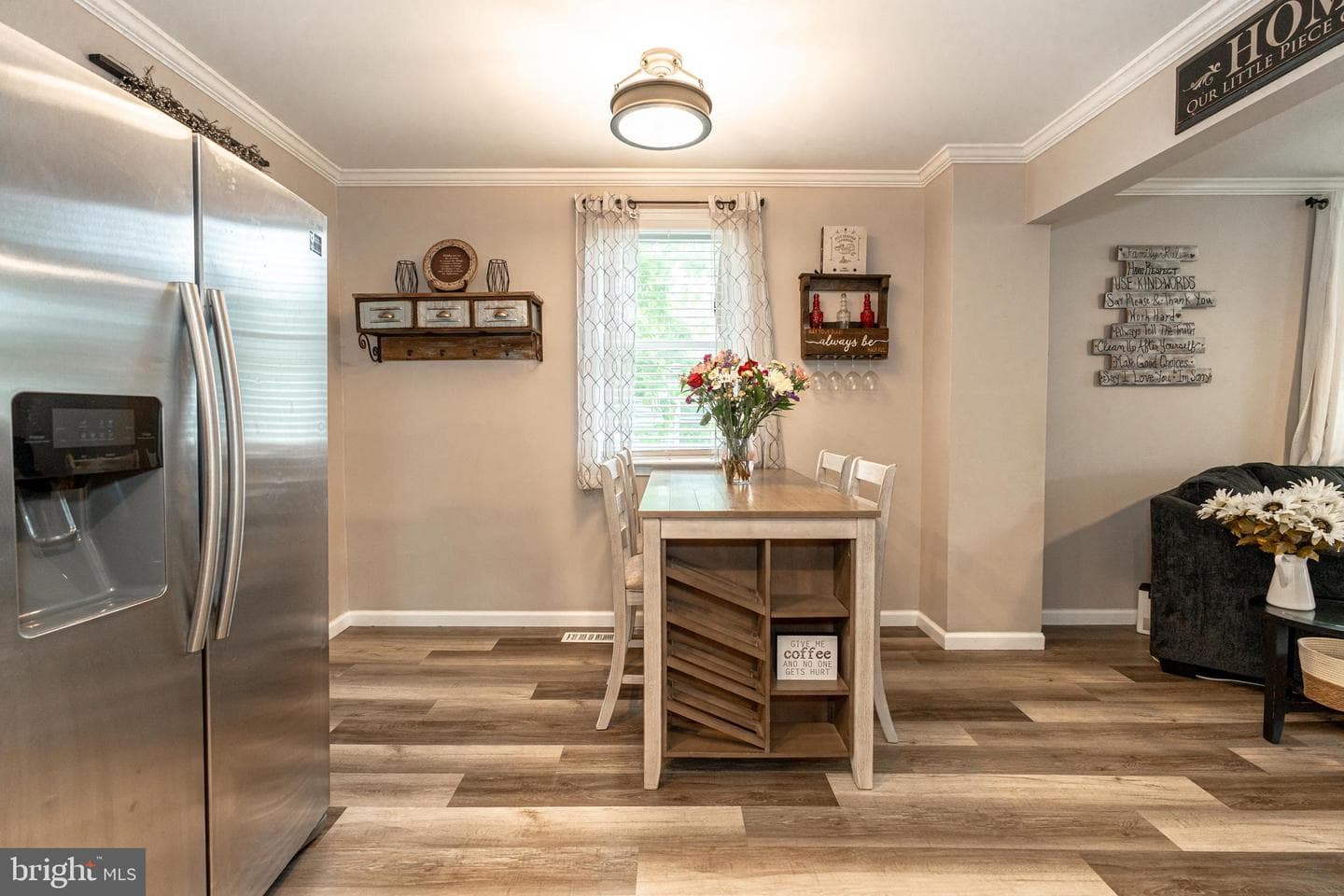 220 Pinewood Road photo 8