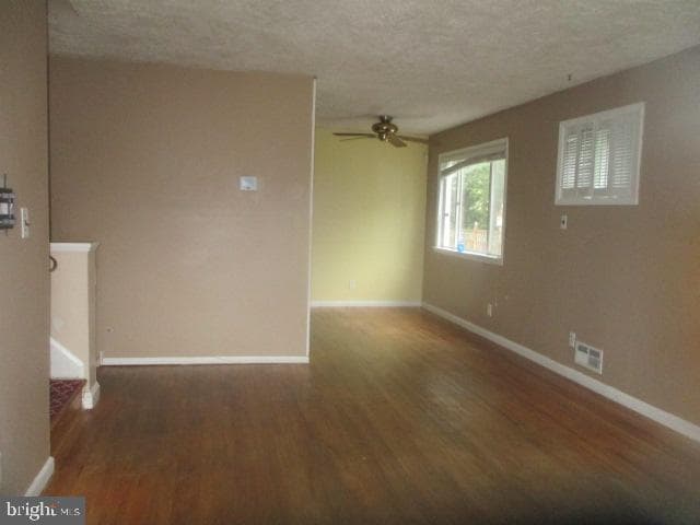 9122 Orbitan Road photo 5