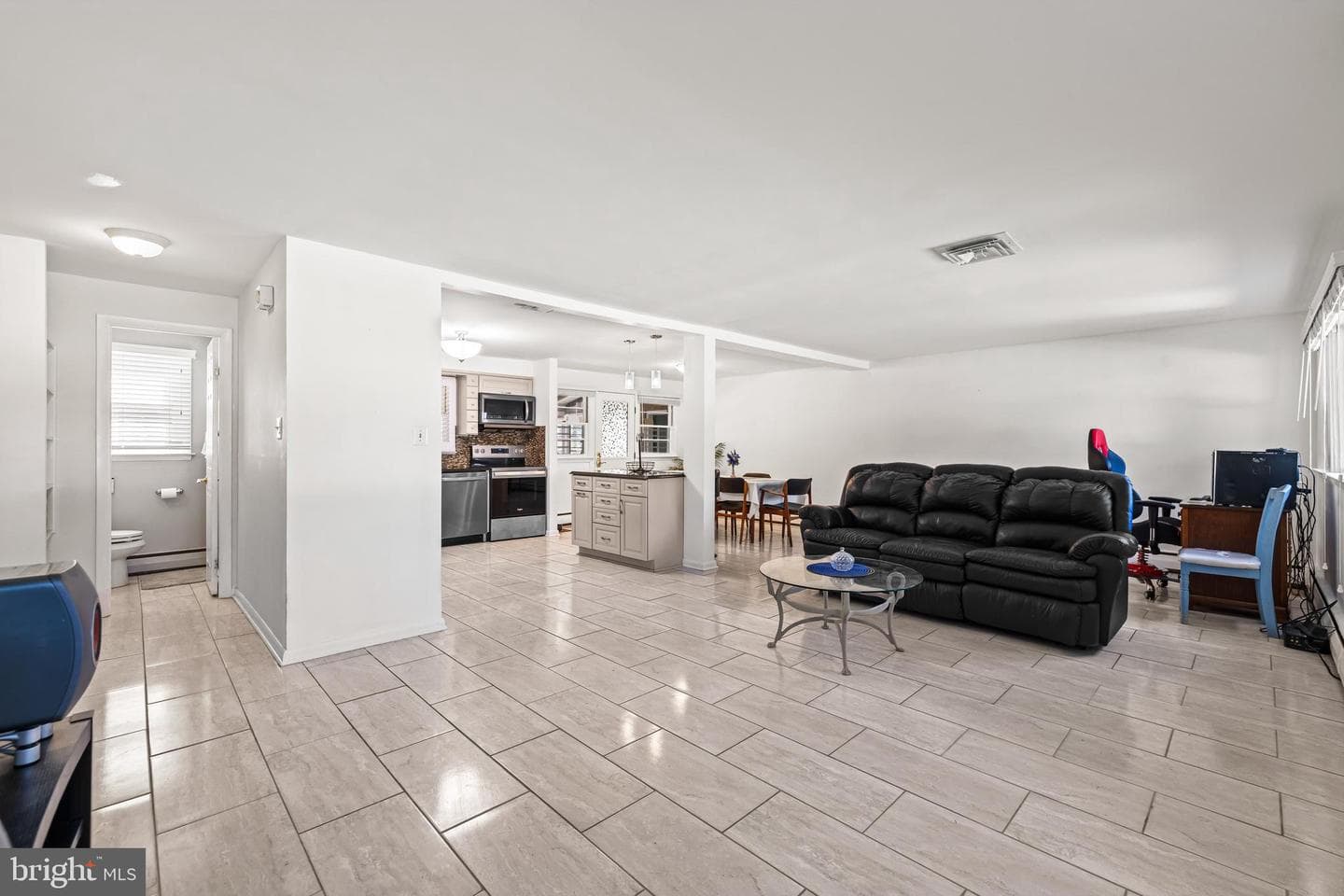 2115 Suburban Greens Drive photo 10