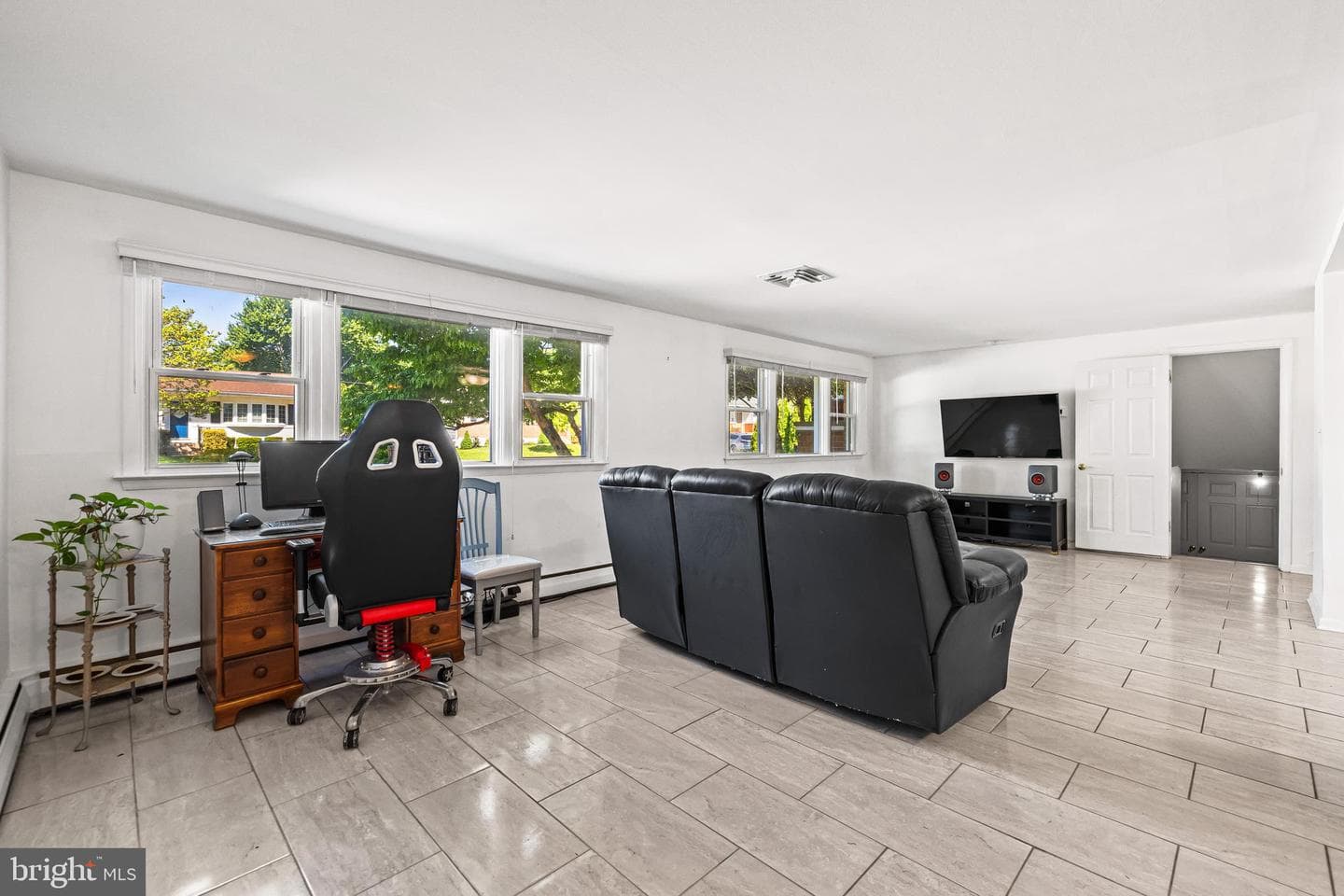 2115 Suburban Greens Drive photo 8