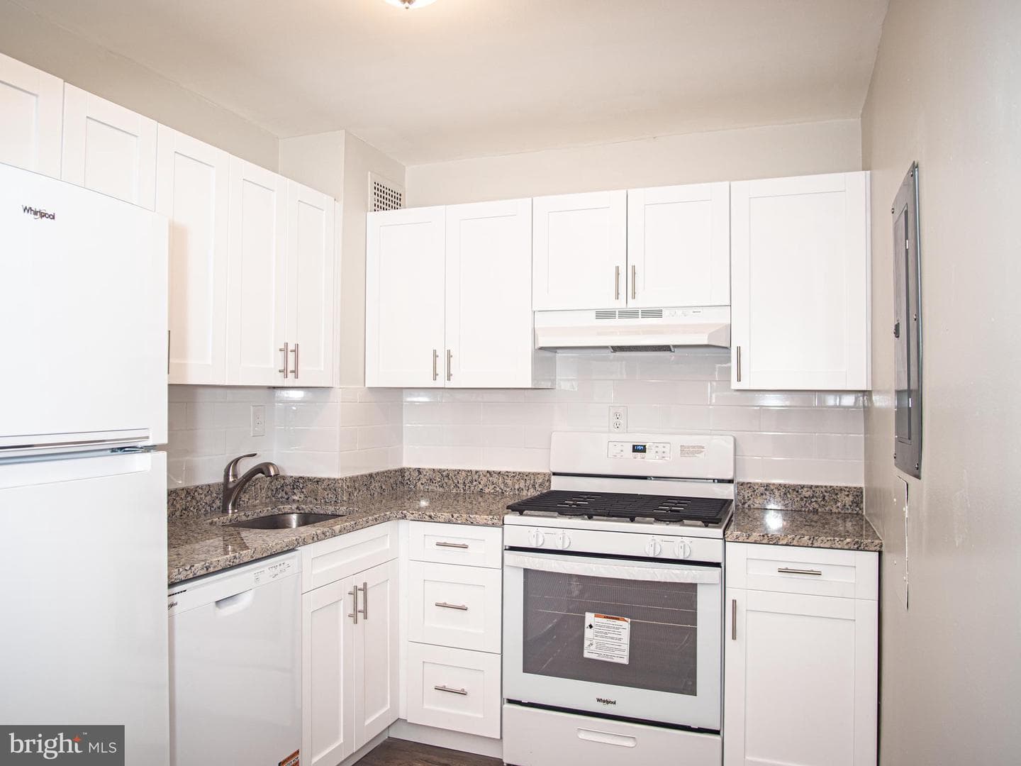 130 Slade Avenue #203 photo 3