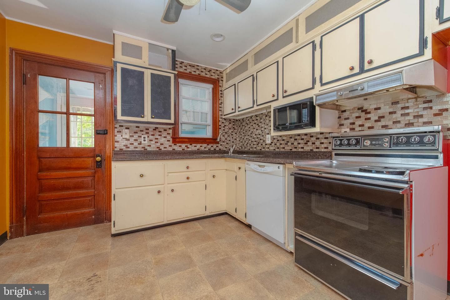 18 Avenal Road photo 8