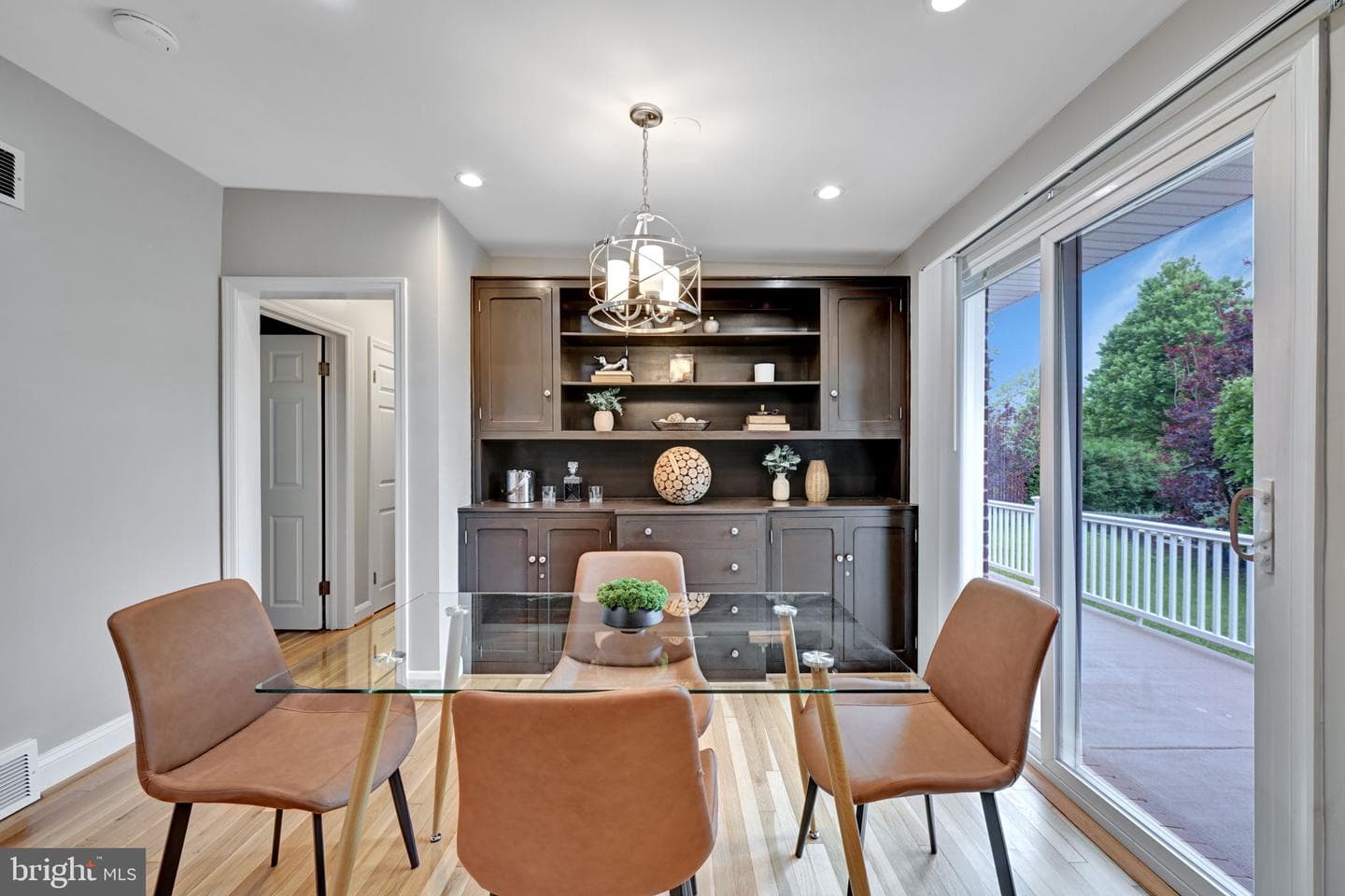 801 Judy Ln photo 8
