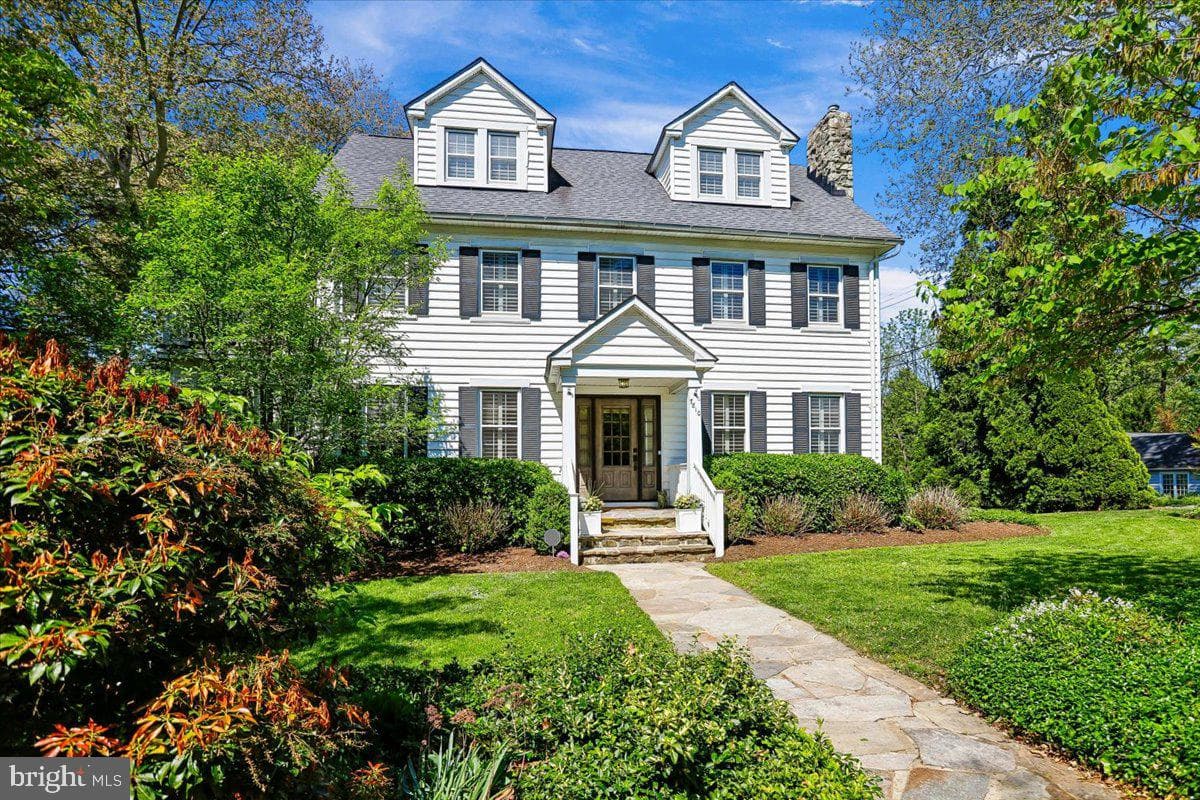 7810 Chelsea Street photo 2