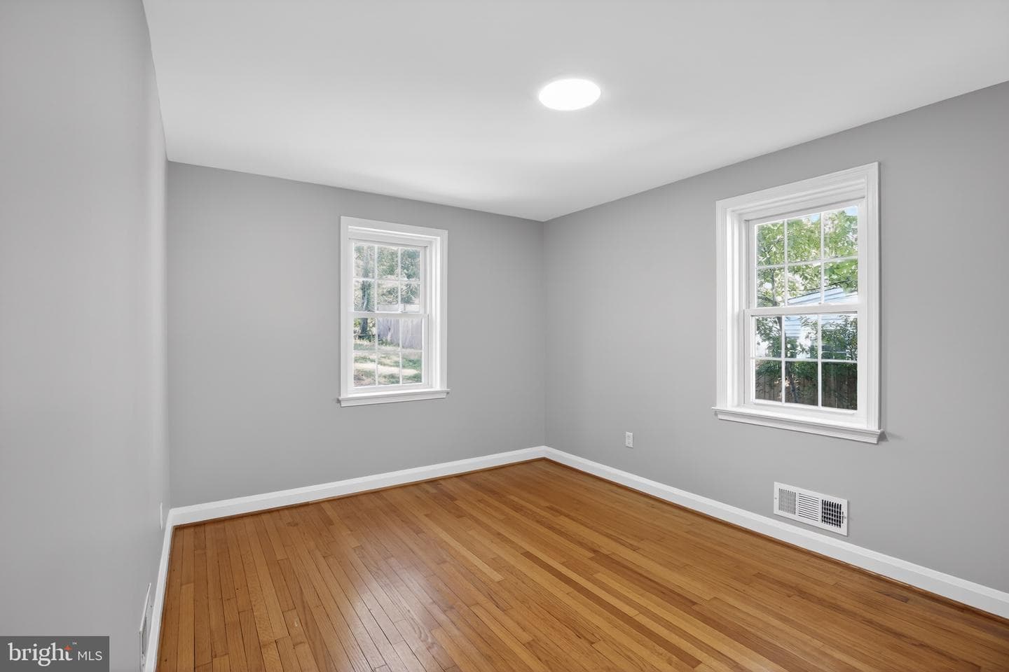 1504 Pickett Road photo 20