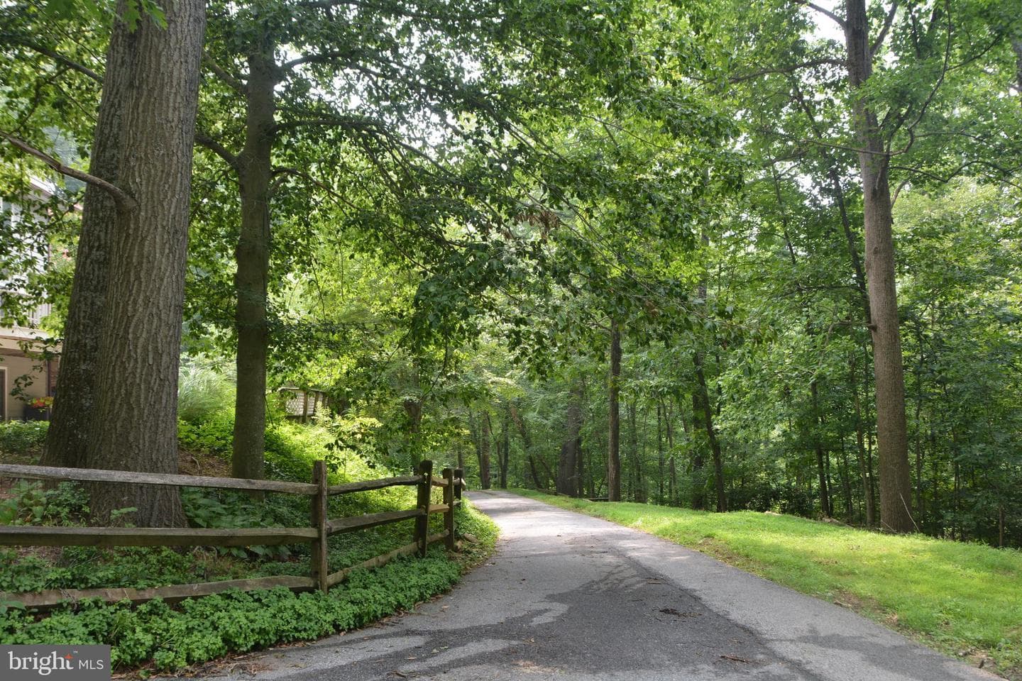 824 Upper Glencoe Road photo 39