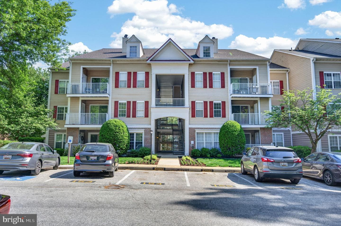 6 Tyler Falls Court #b photo 3