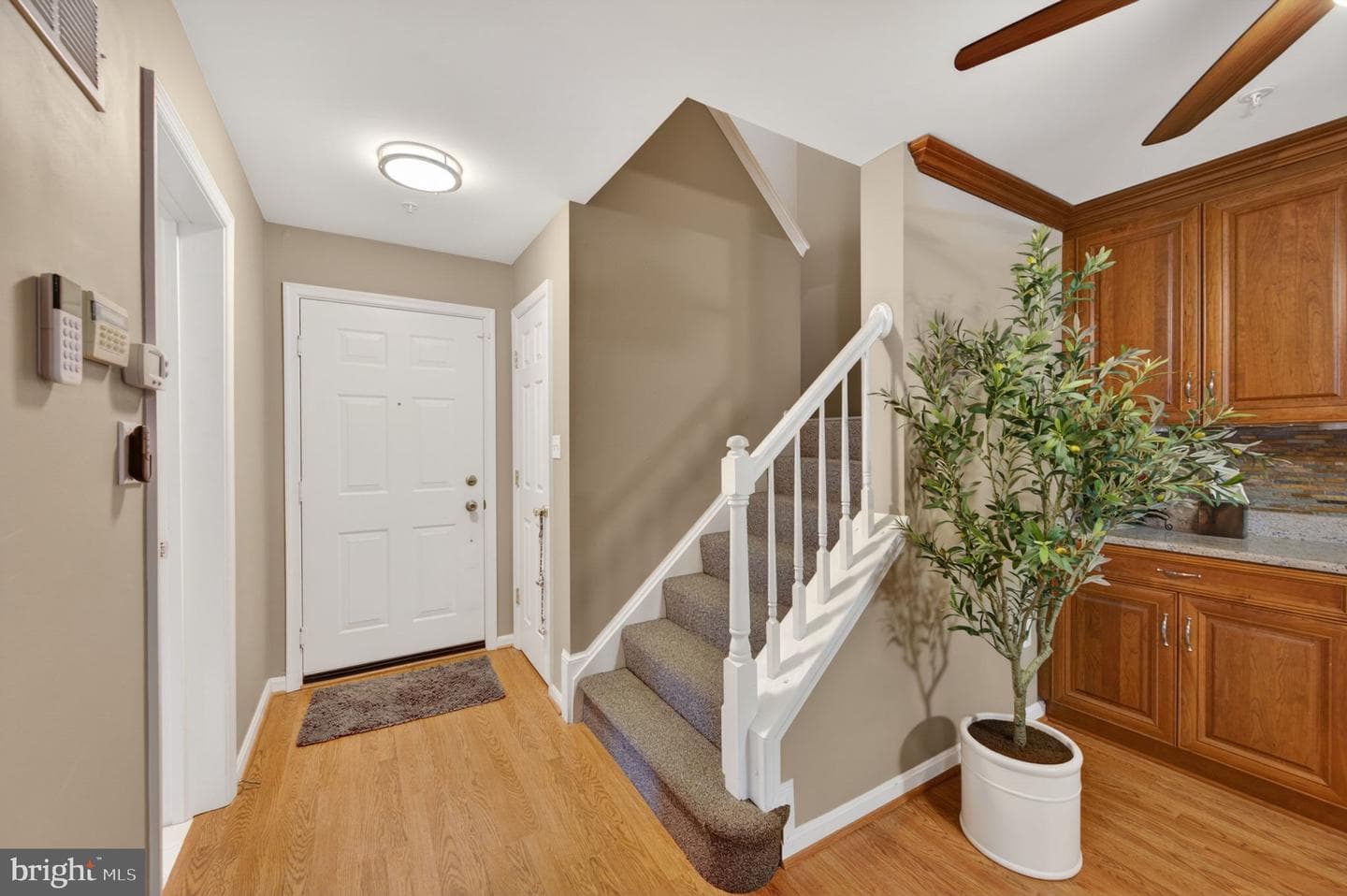 6 Tyler Falls Court #b photo 4