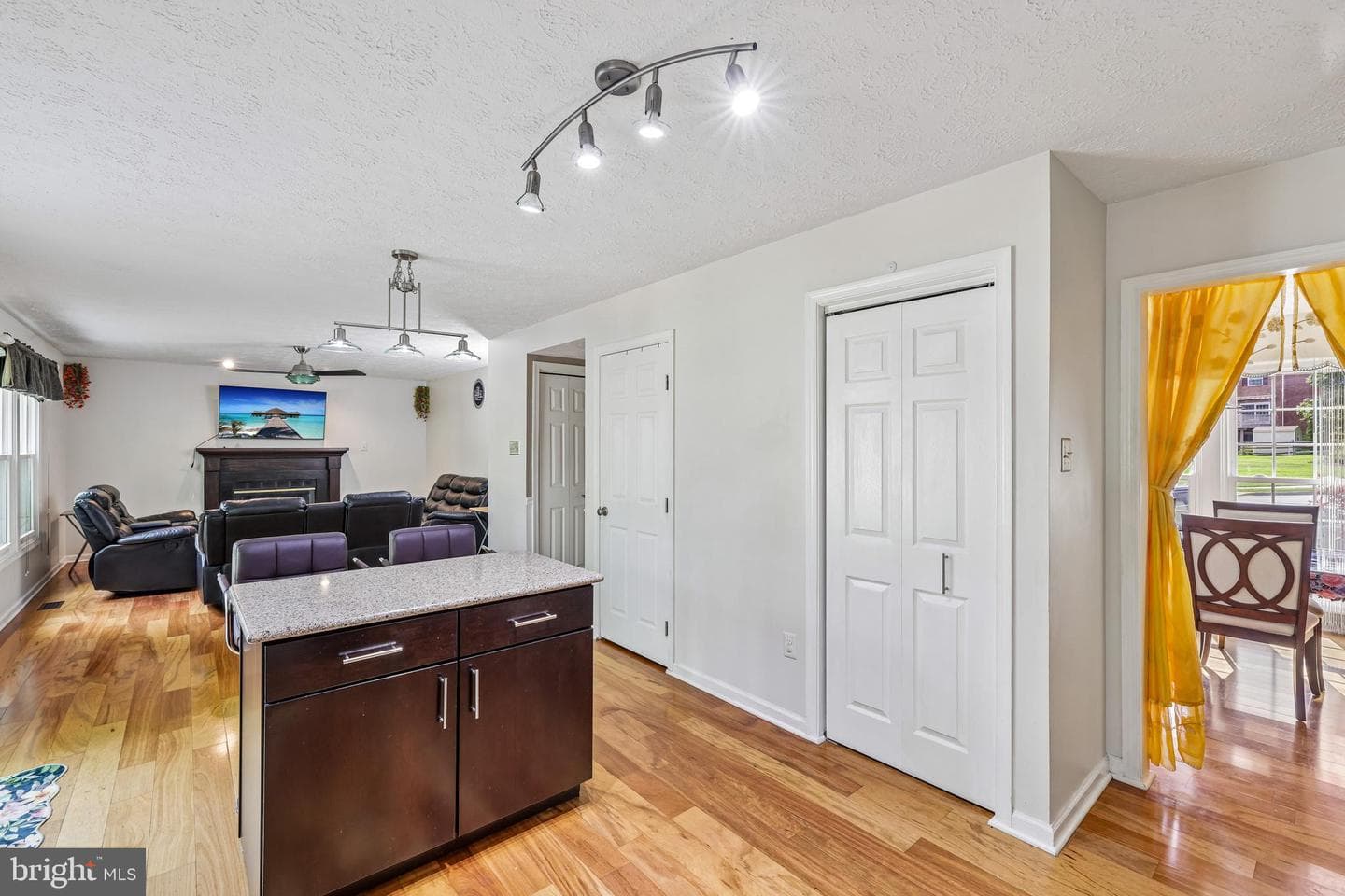 8 Amys Way Court photo 16