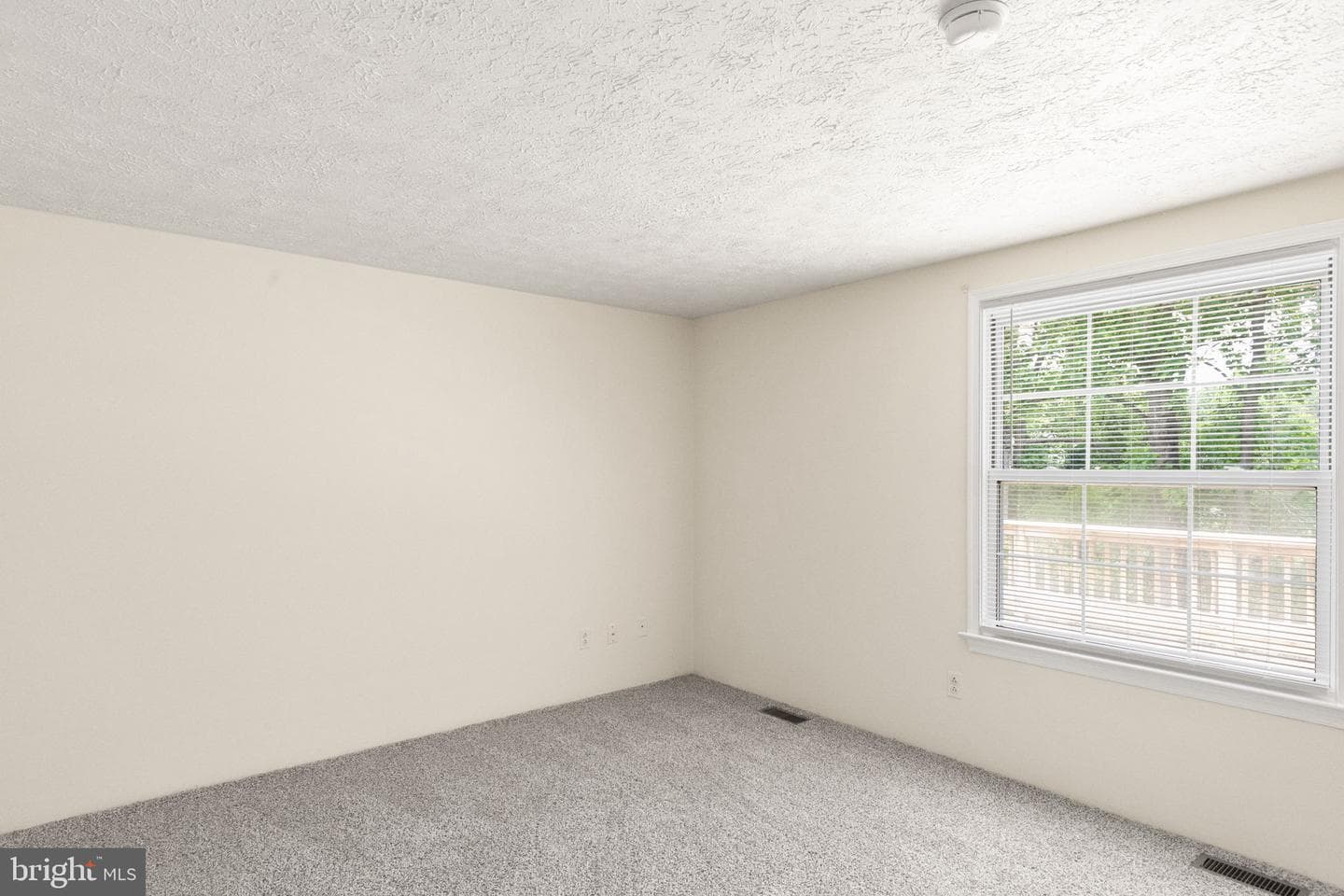7 Castell Court photo 11