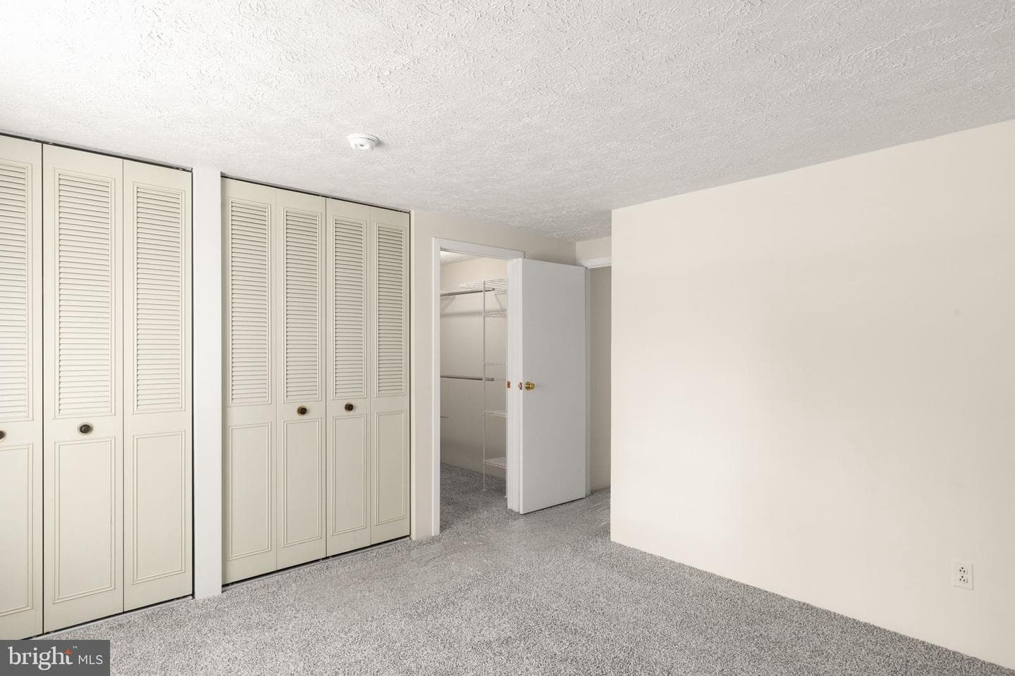 7 Castell Court photo 12