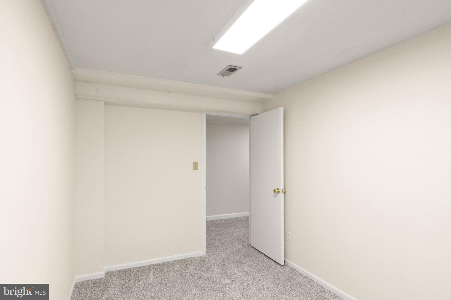7 Castell Court photo 22