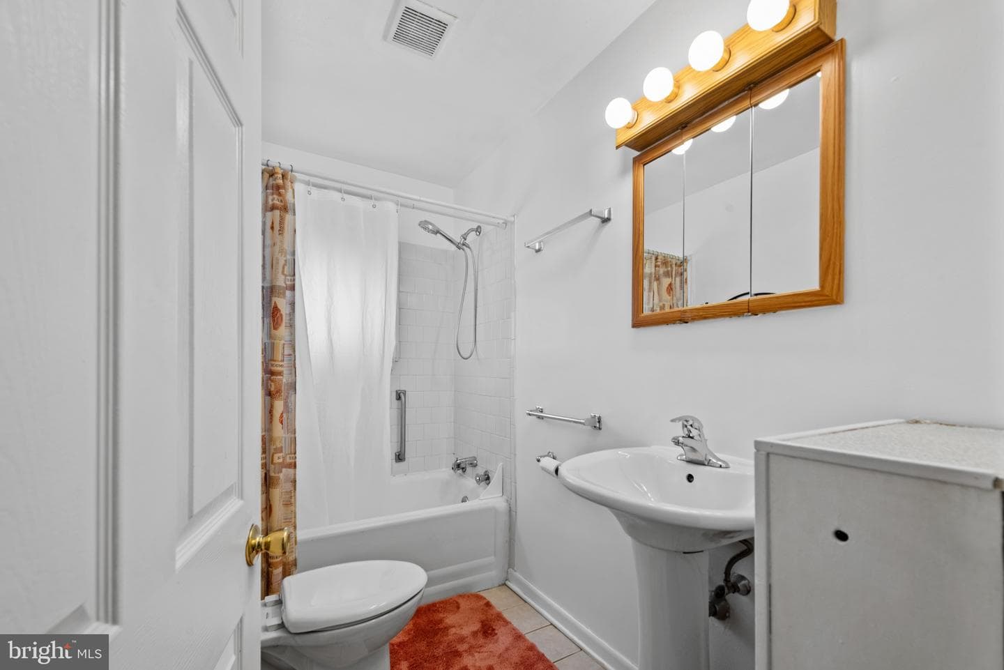 4107 Martin Avenue photo 7