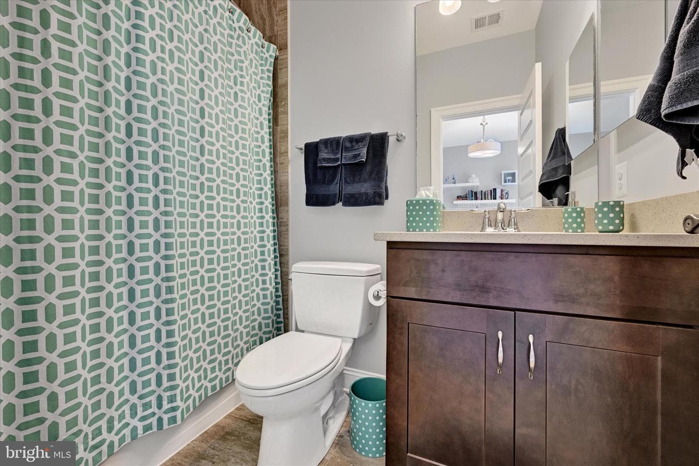 11702 Huntsworth Lane photo 45