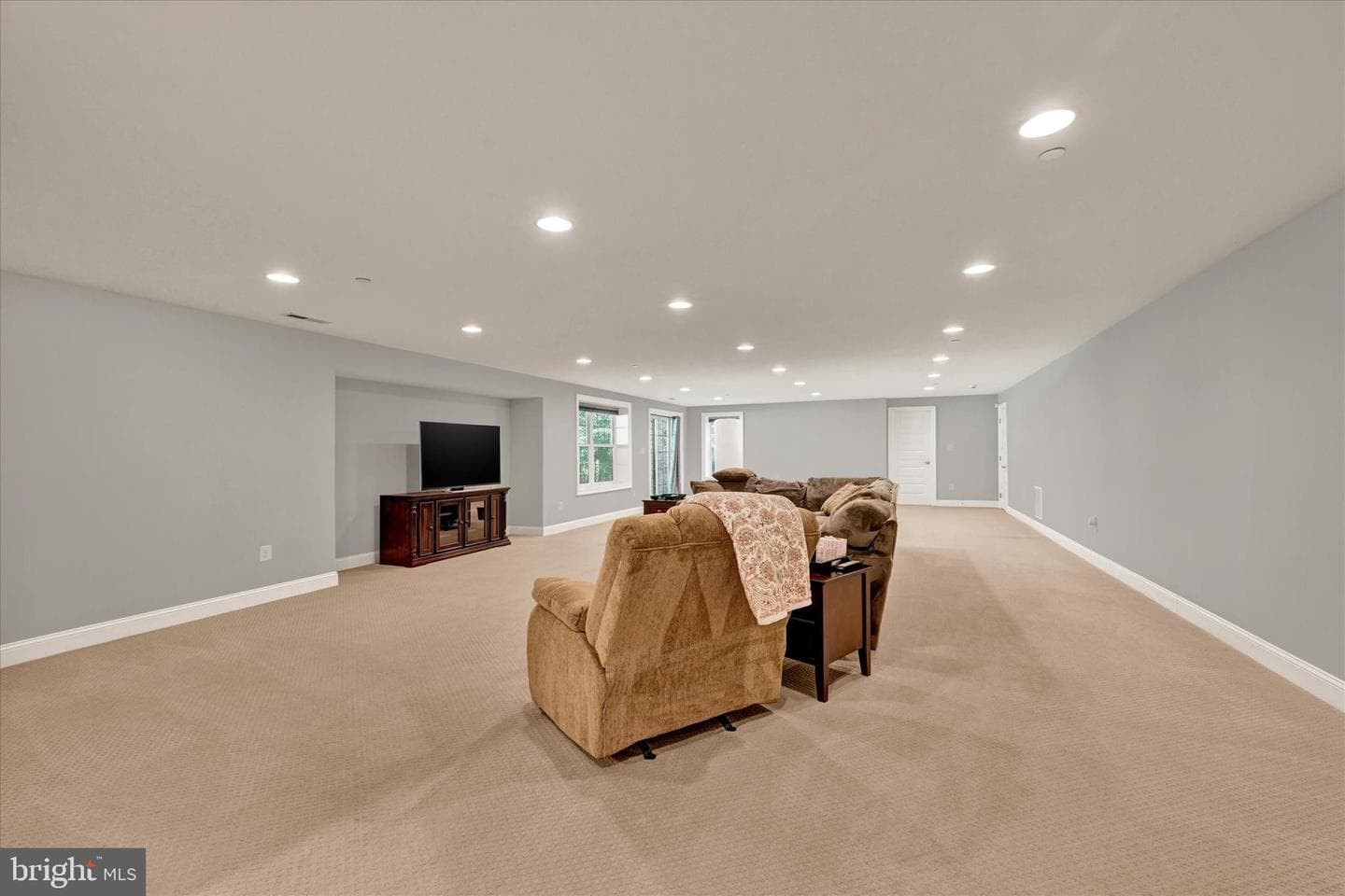 11702 Huntsworth Lane photo 52