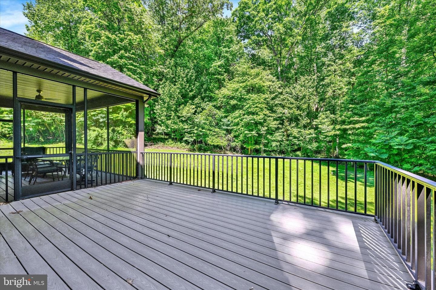 11702 Huntsworth Lane photo 58