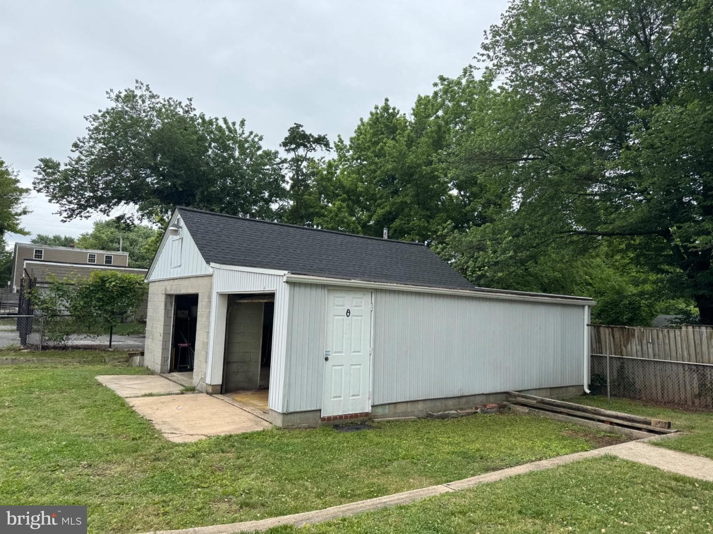 835 Martin Road photo 23
