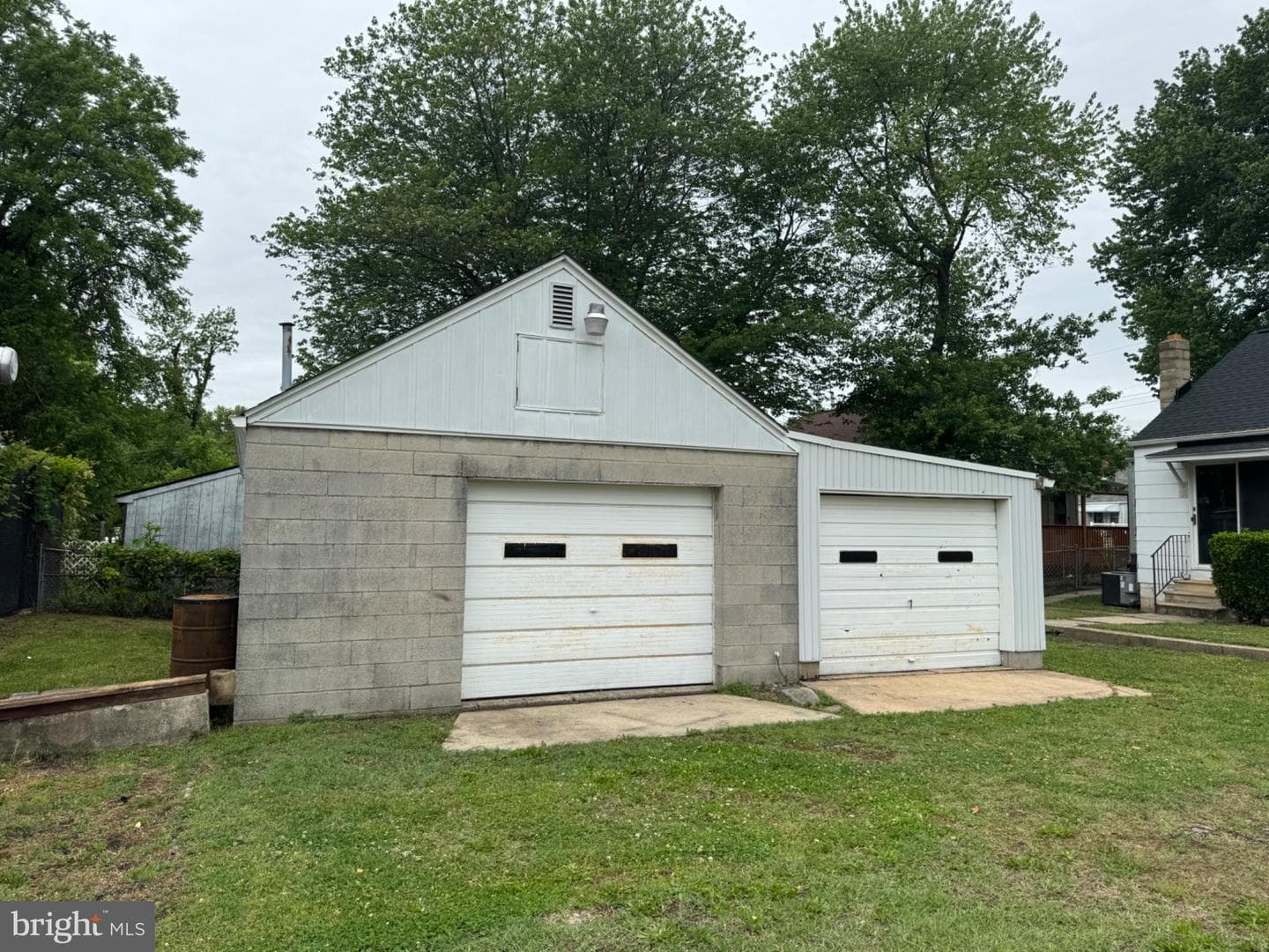 835 Martin Road photo 27