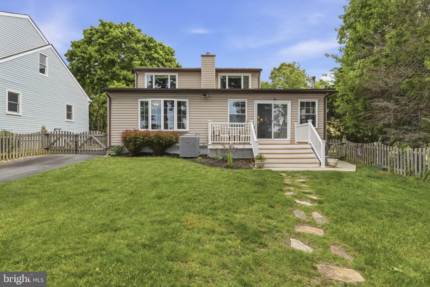 5907 Loreley Beach Road photo 43