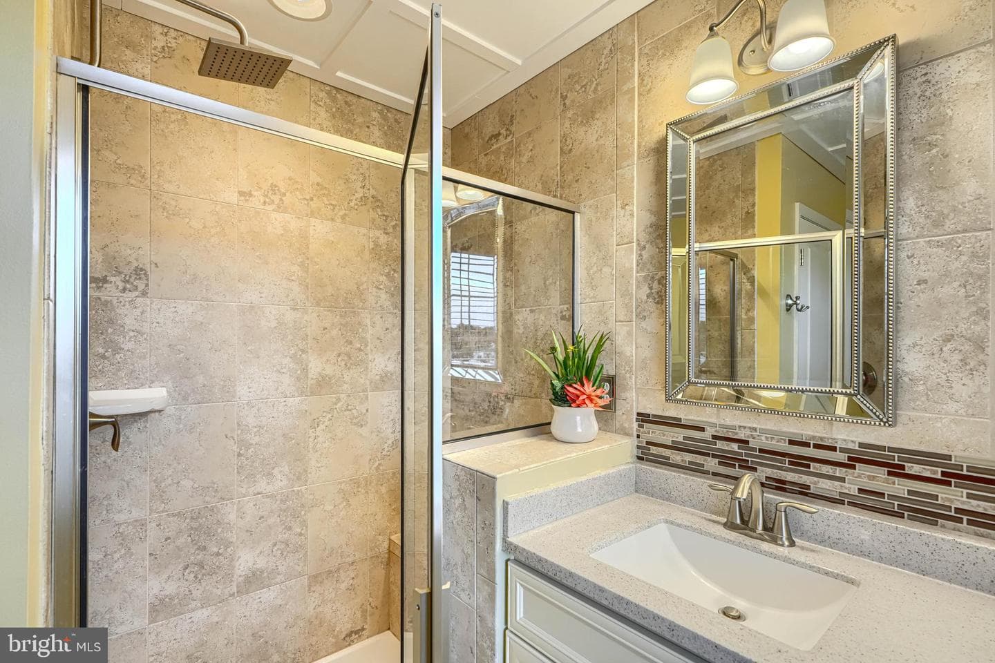 8502 Lynch Road photo 22