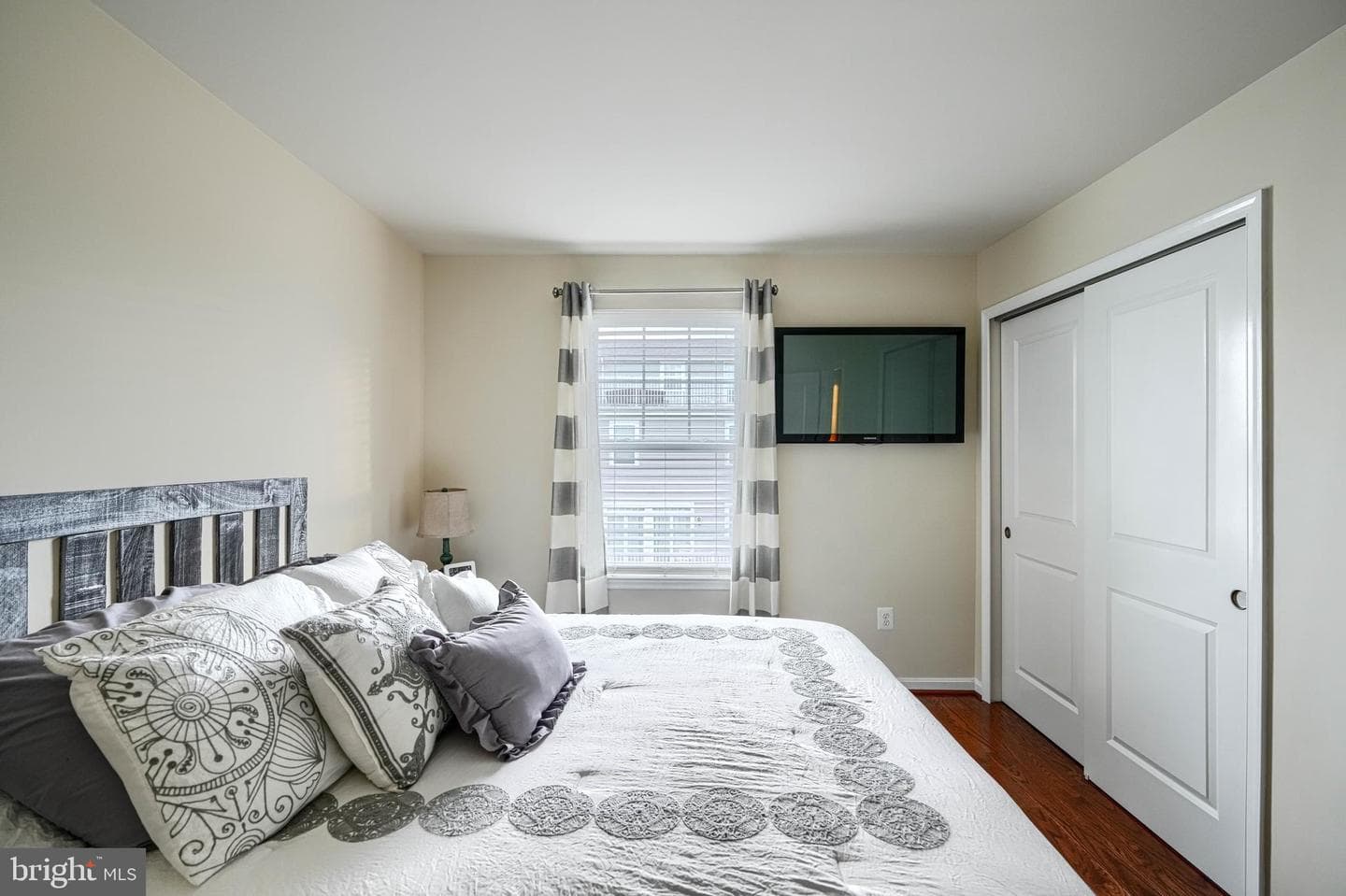 8502 Lynch Road photo 28