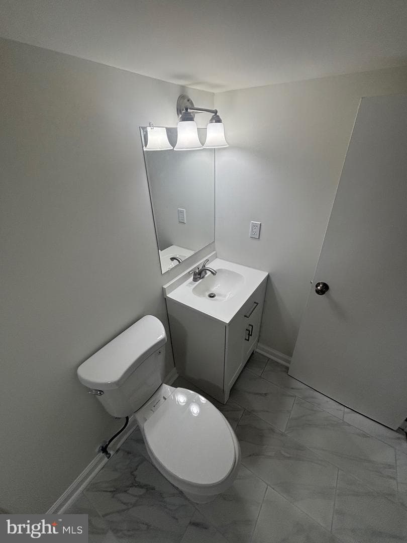 6769 Woodley Road photo 18