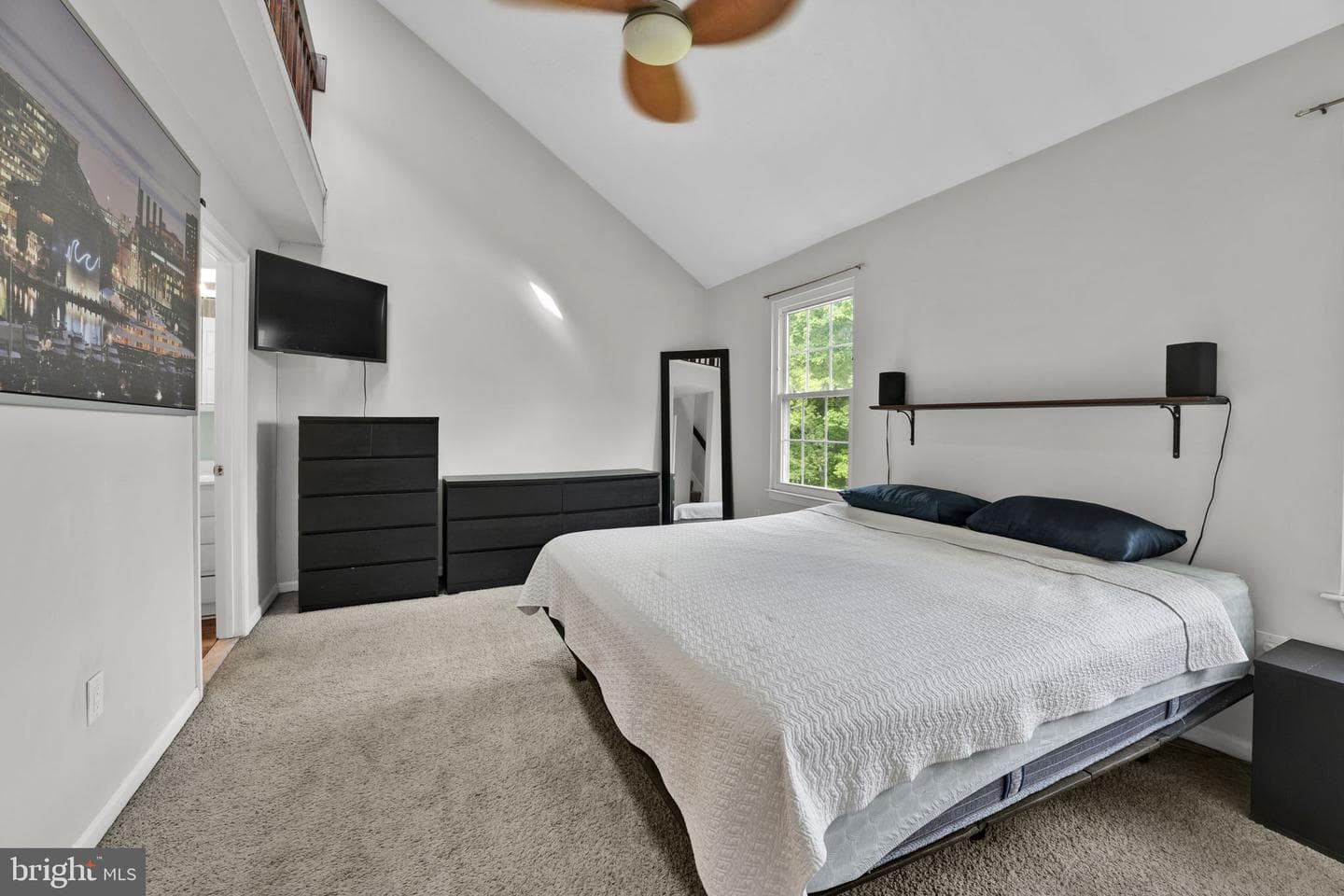 8008 Green Valley Lane photo 17